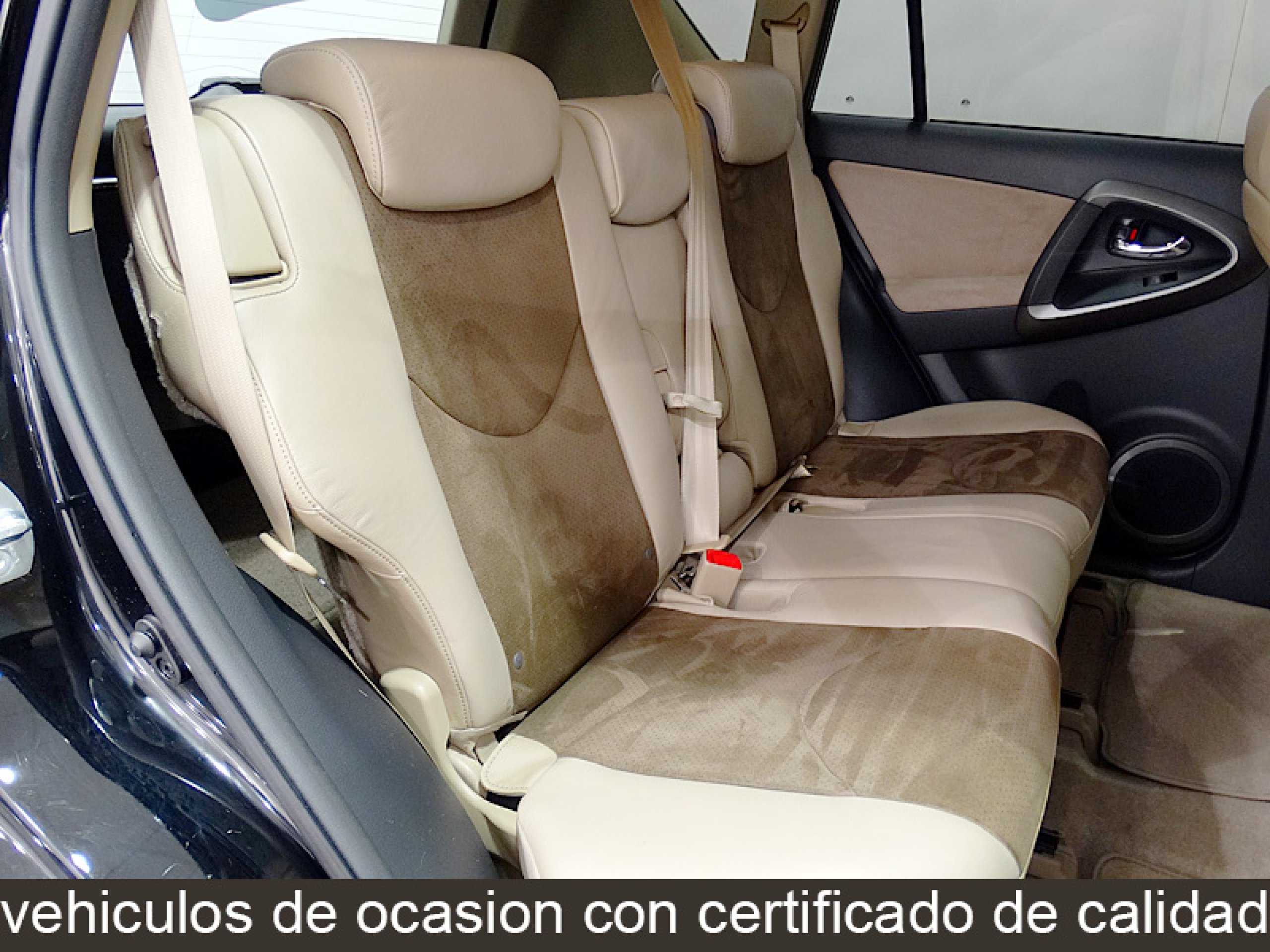 Foto Toyota RAV-4 22