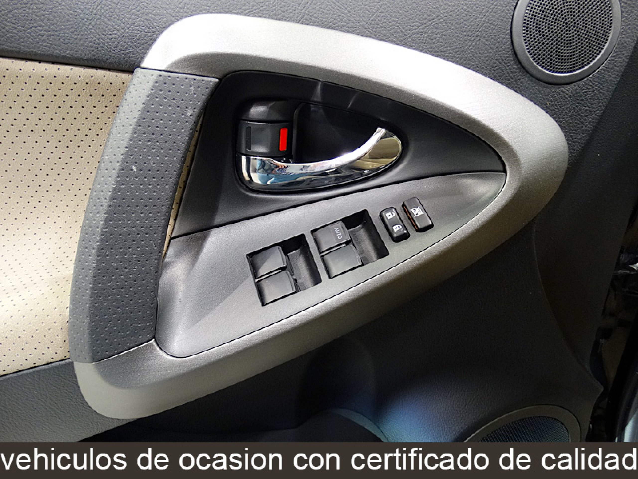 Foto Toyota RAV-4 24