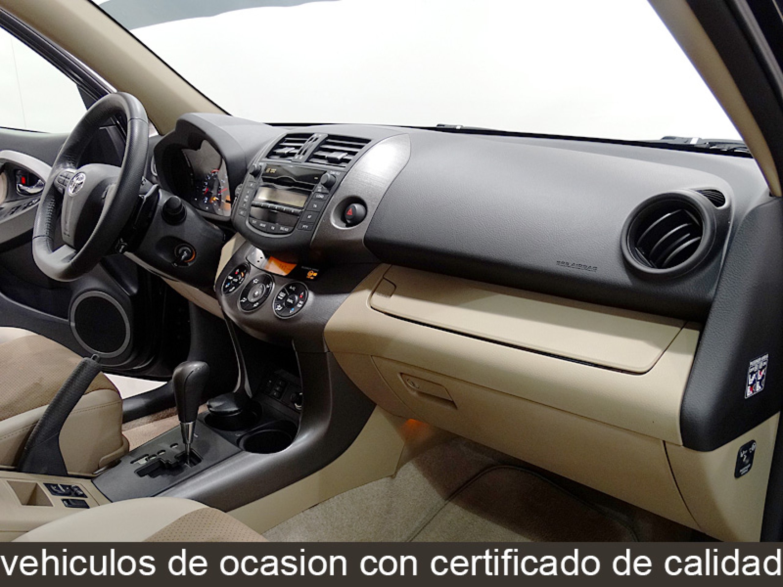 Foto Toyota RAV-4 27