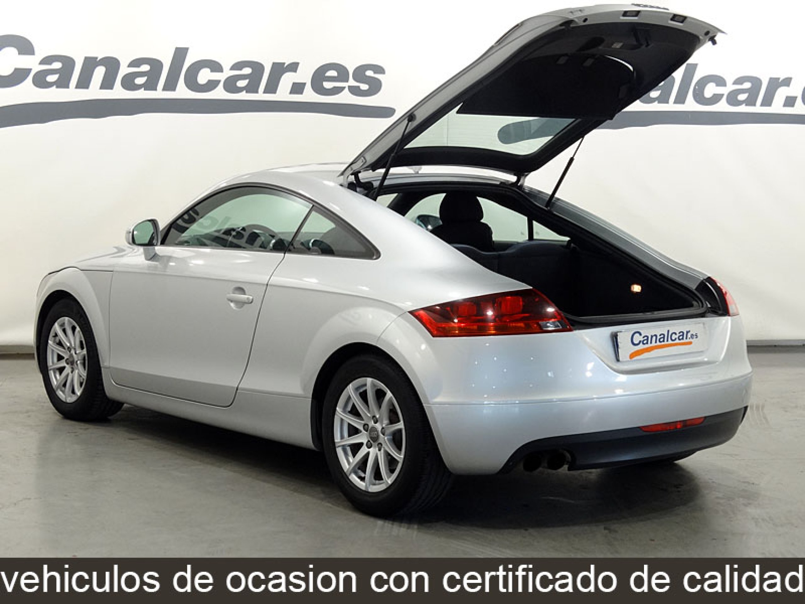 Foto Audi TT 8 Foto Audi TT 8