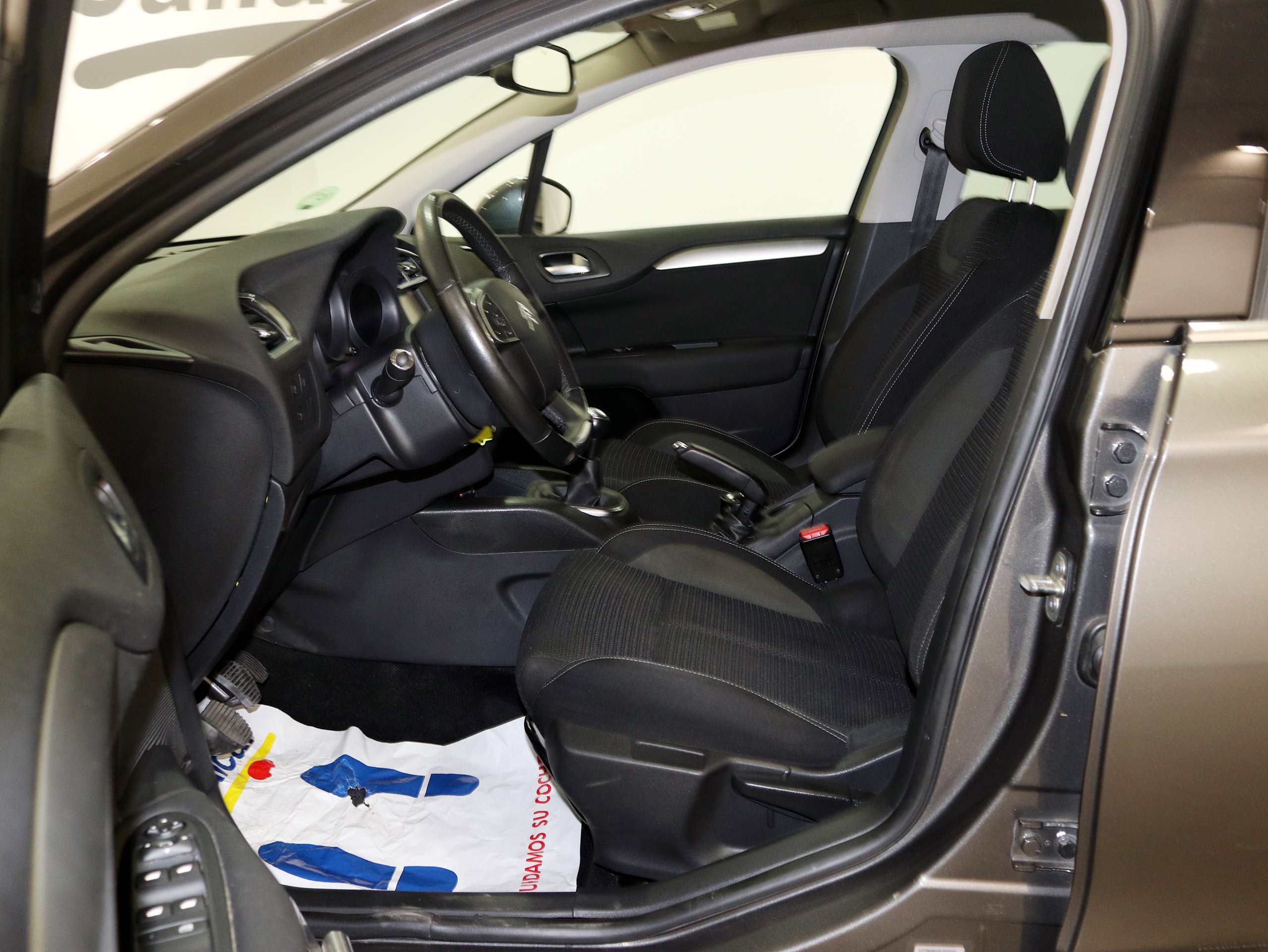 Foto Citroen C4 13