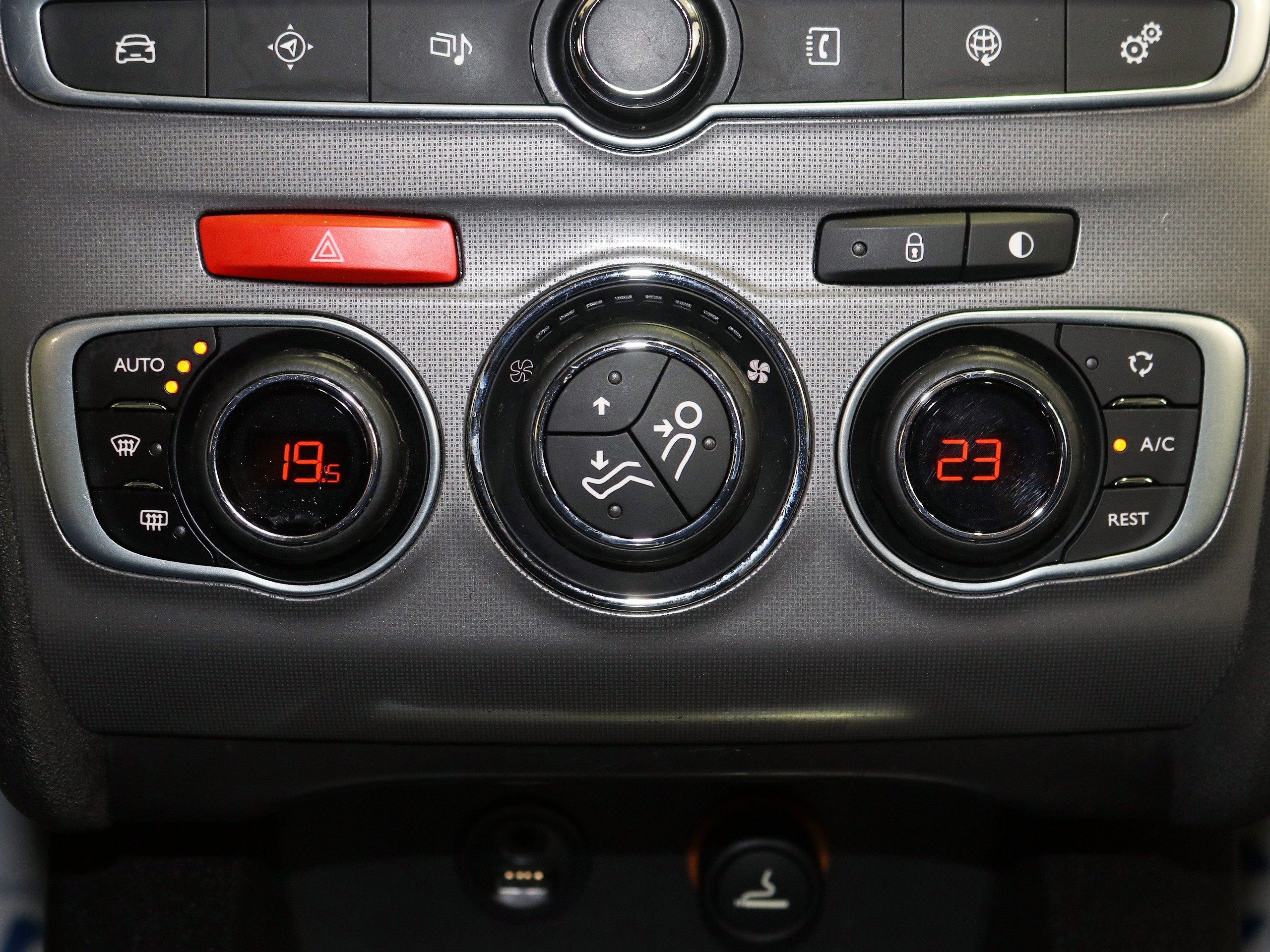 Foto Citroen C4 26