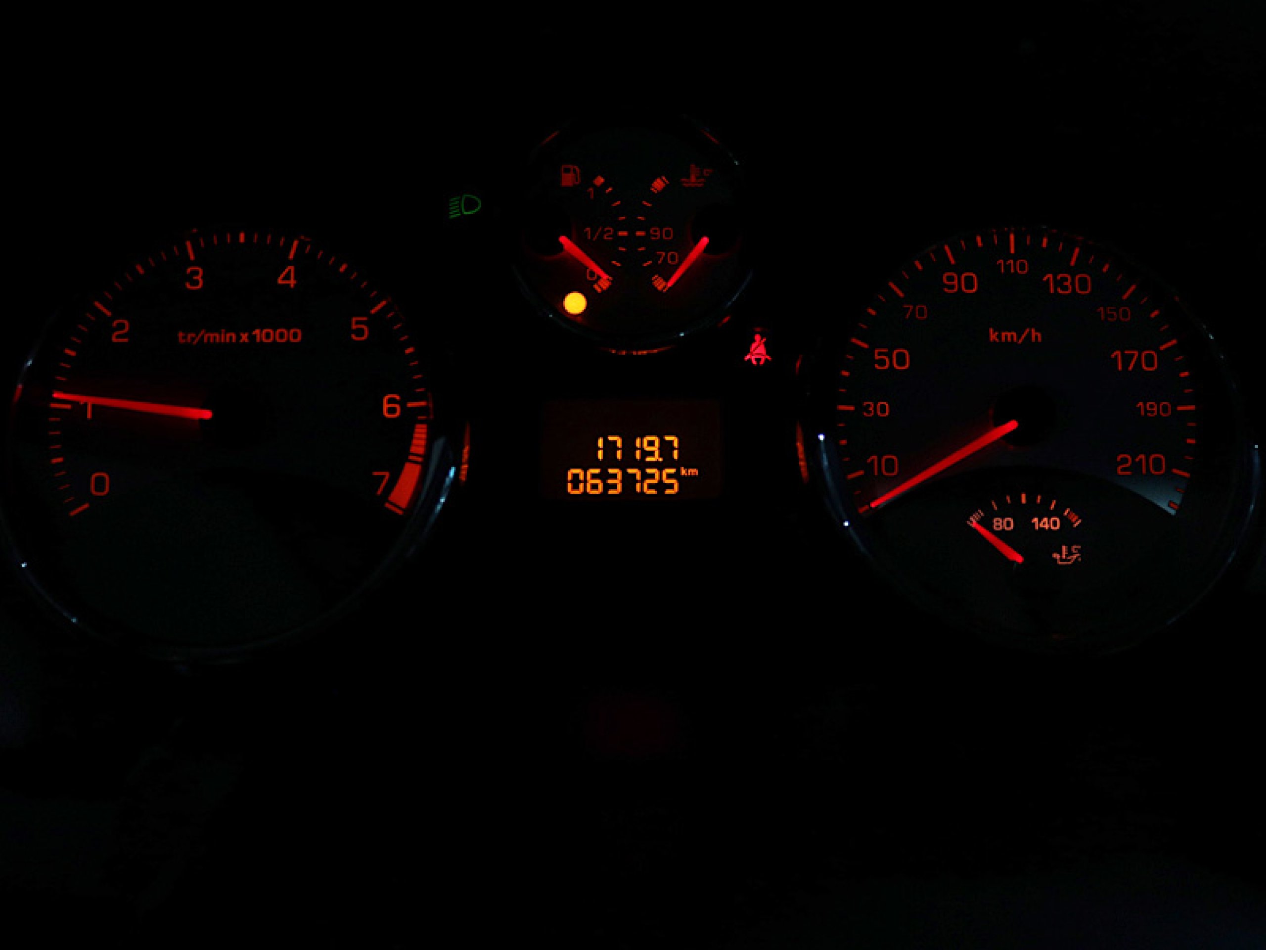 Foto Peugeot 207 12 Foto Peugeot 207 12