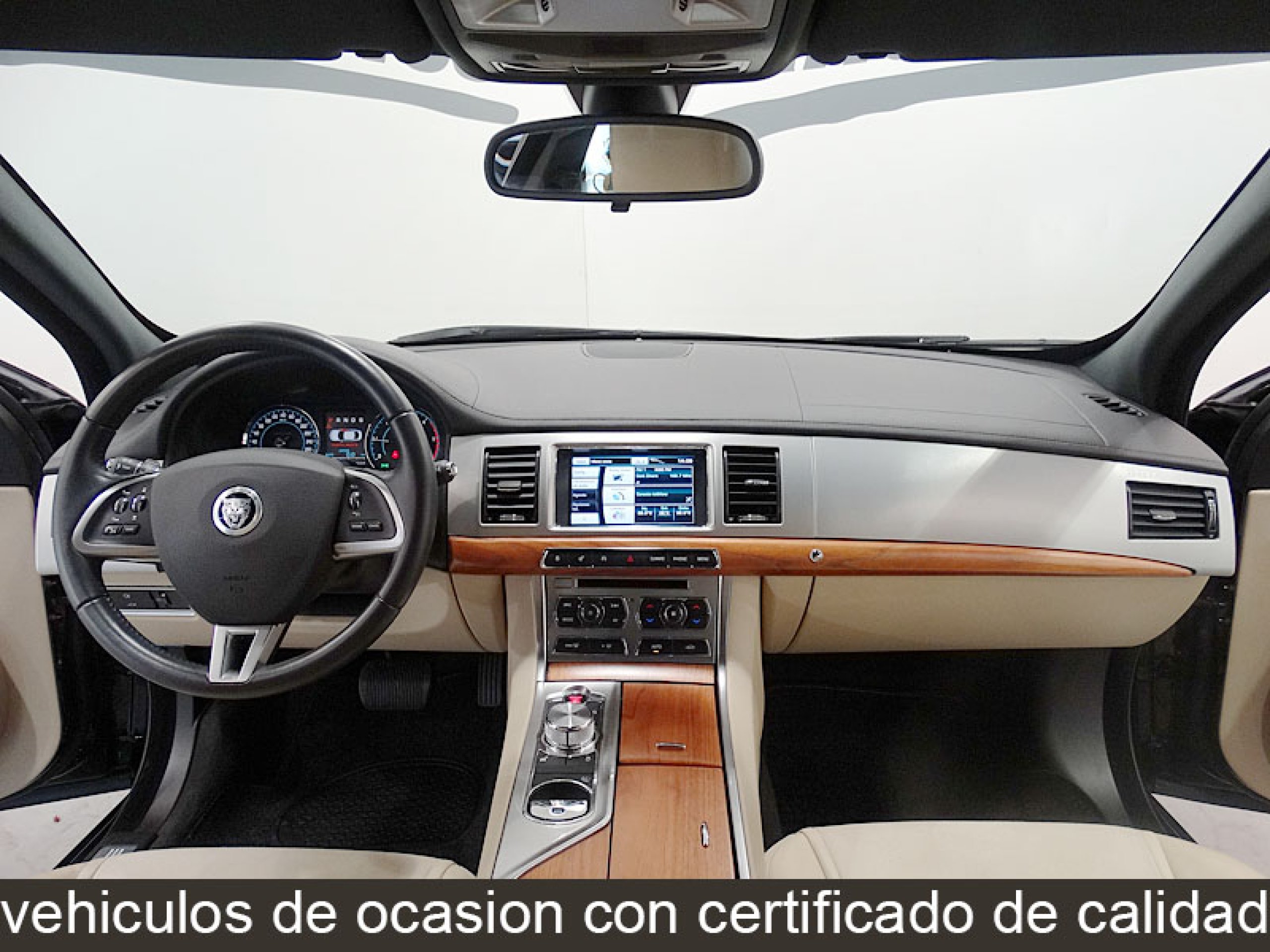 Foto Jaguar XF 24