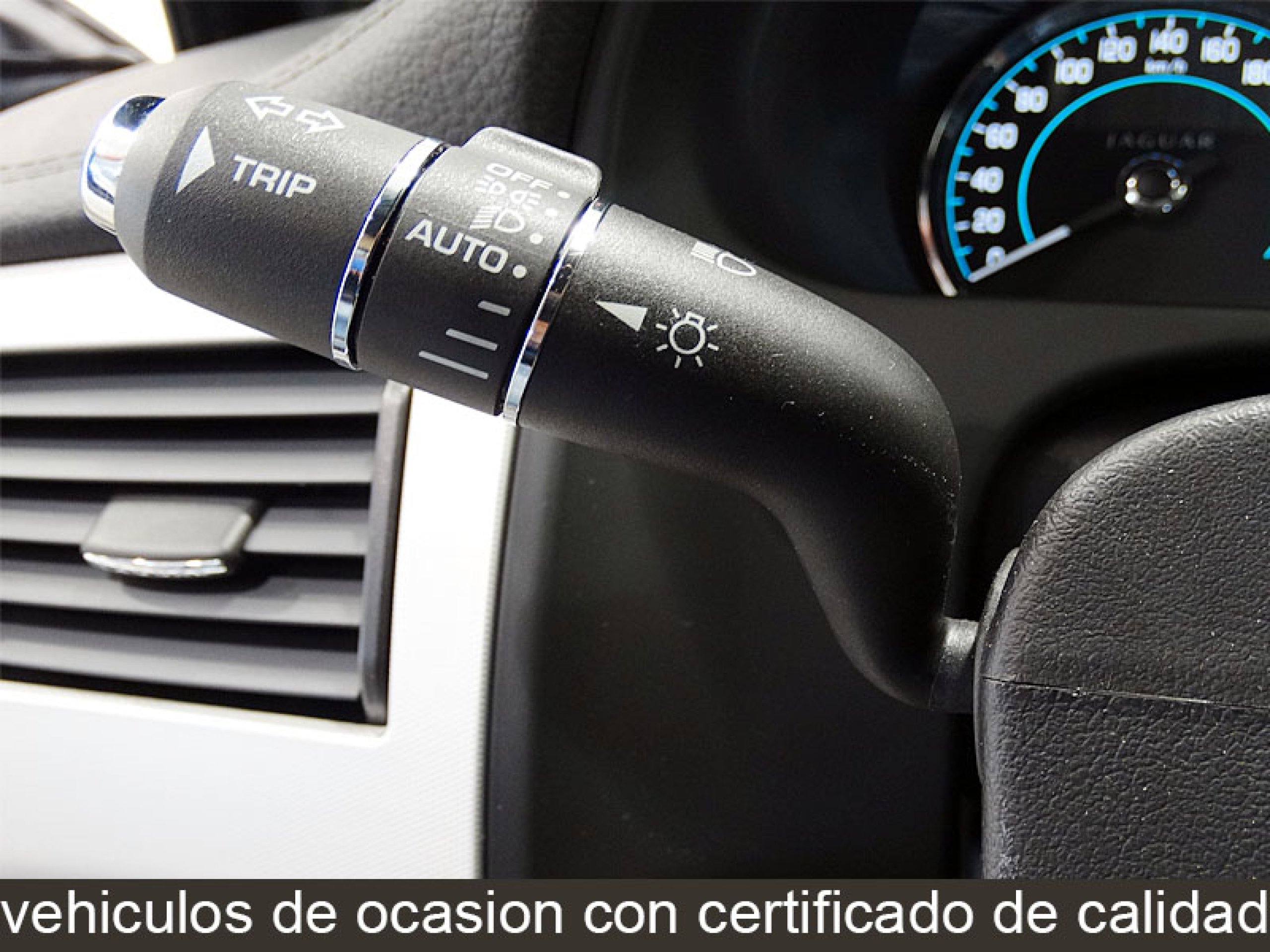 Foto Jaguar XF 32