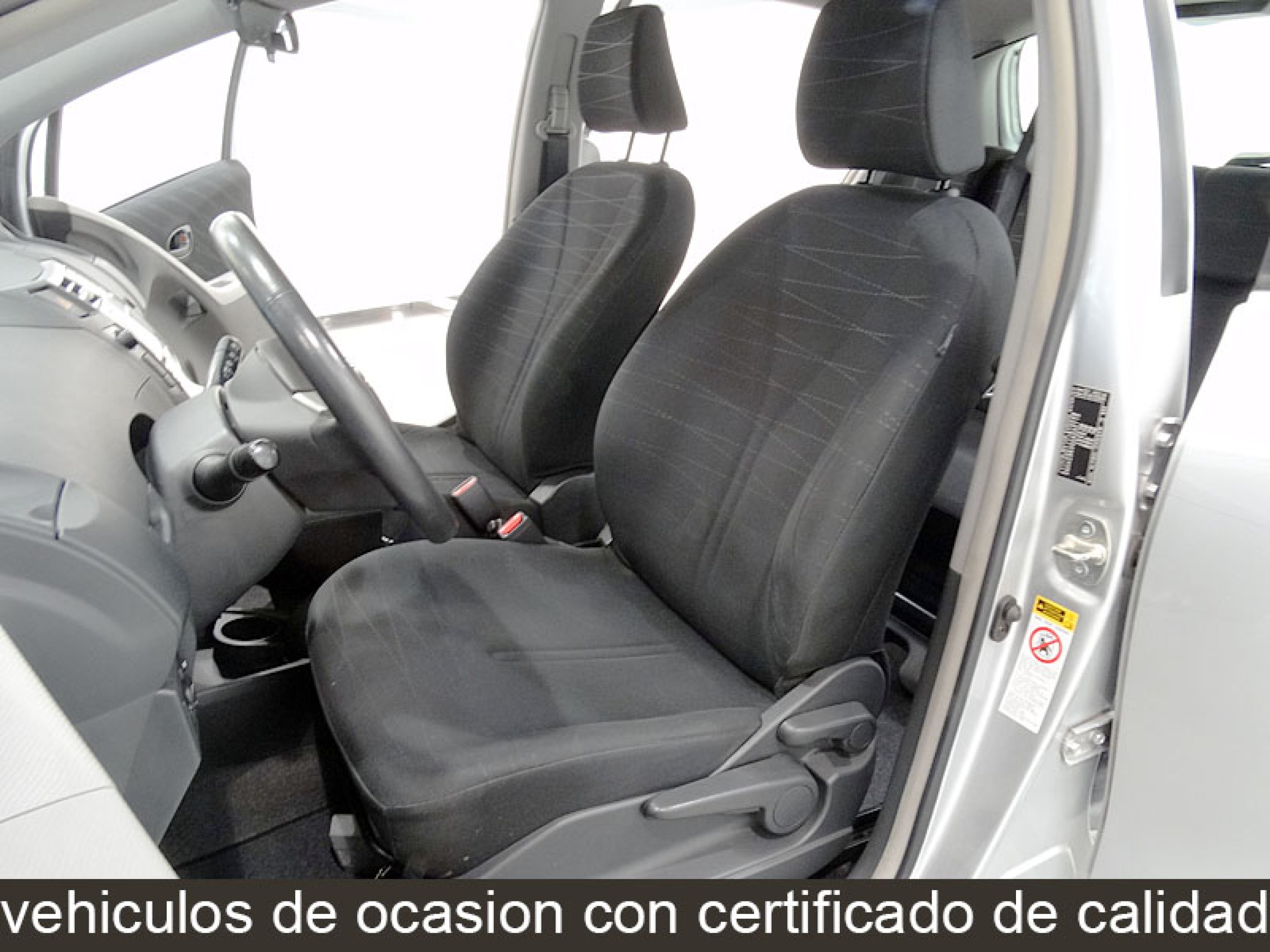 Foto Toyota Yaris 11