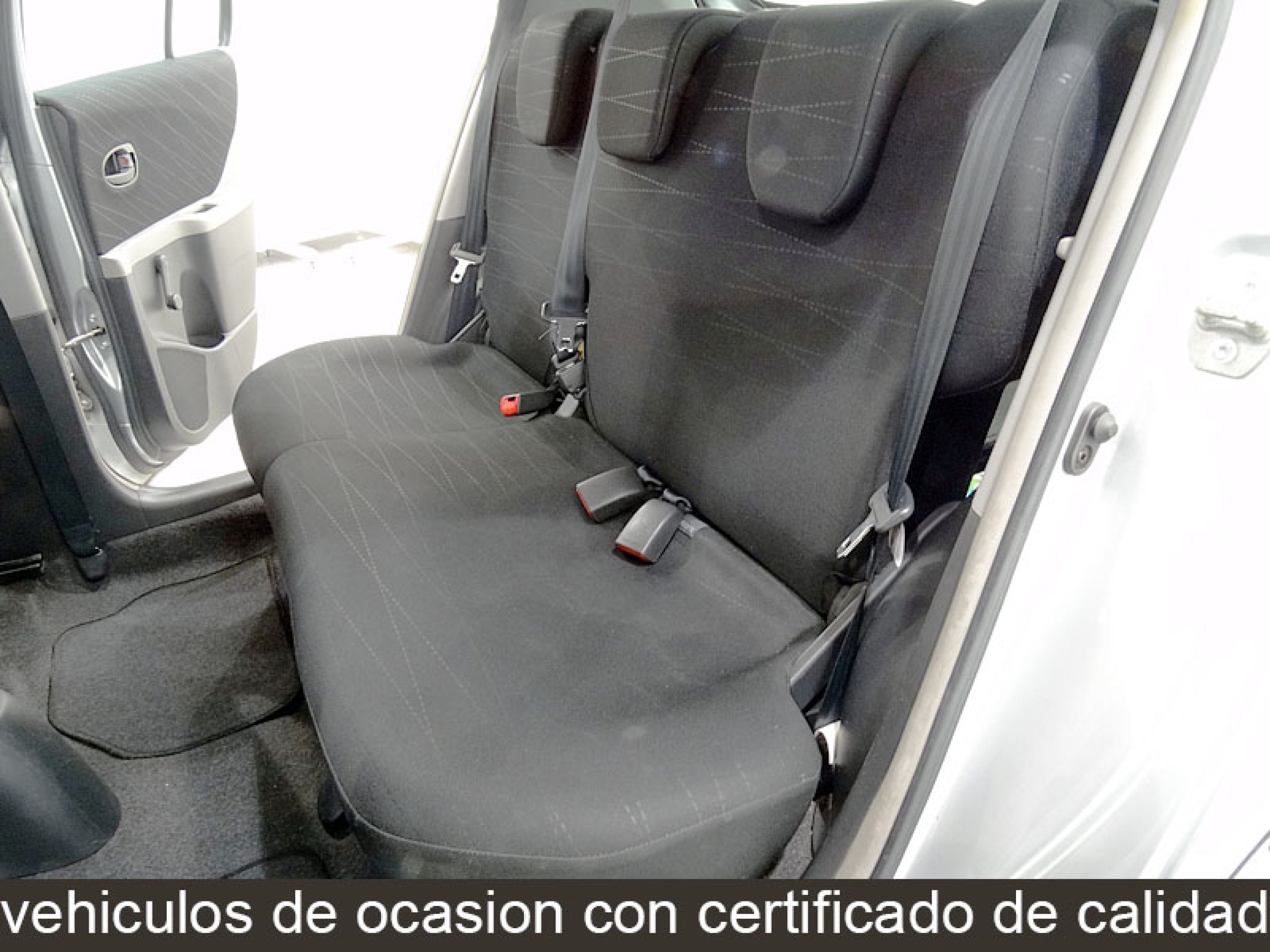 Foto Toyota Yaris 12