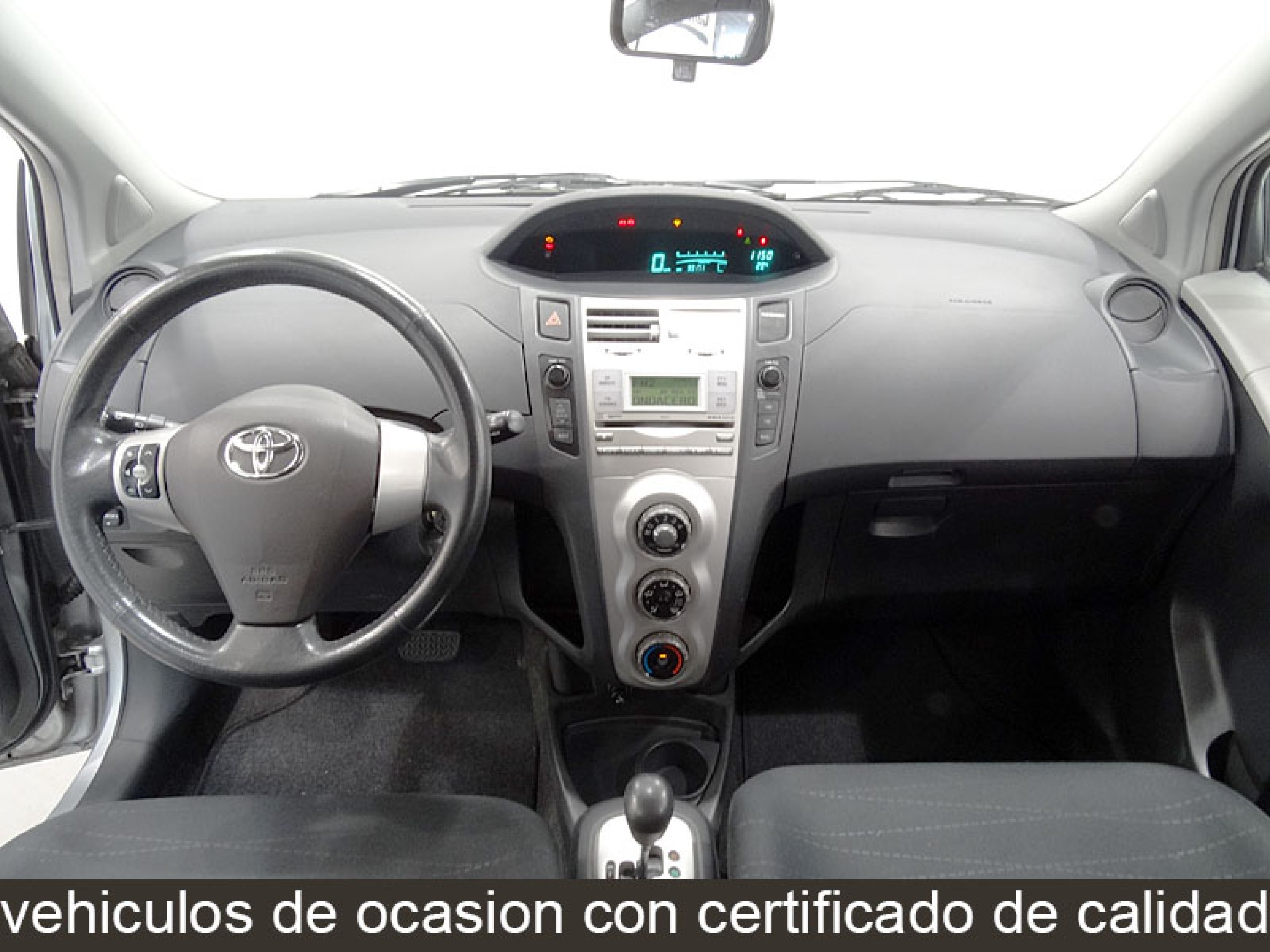 Foto Toyota Yaris 17