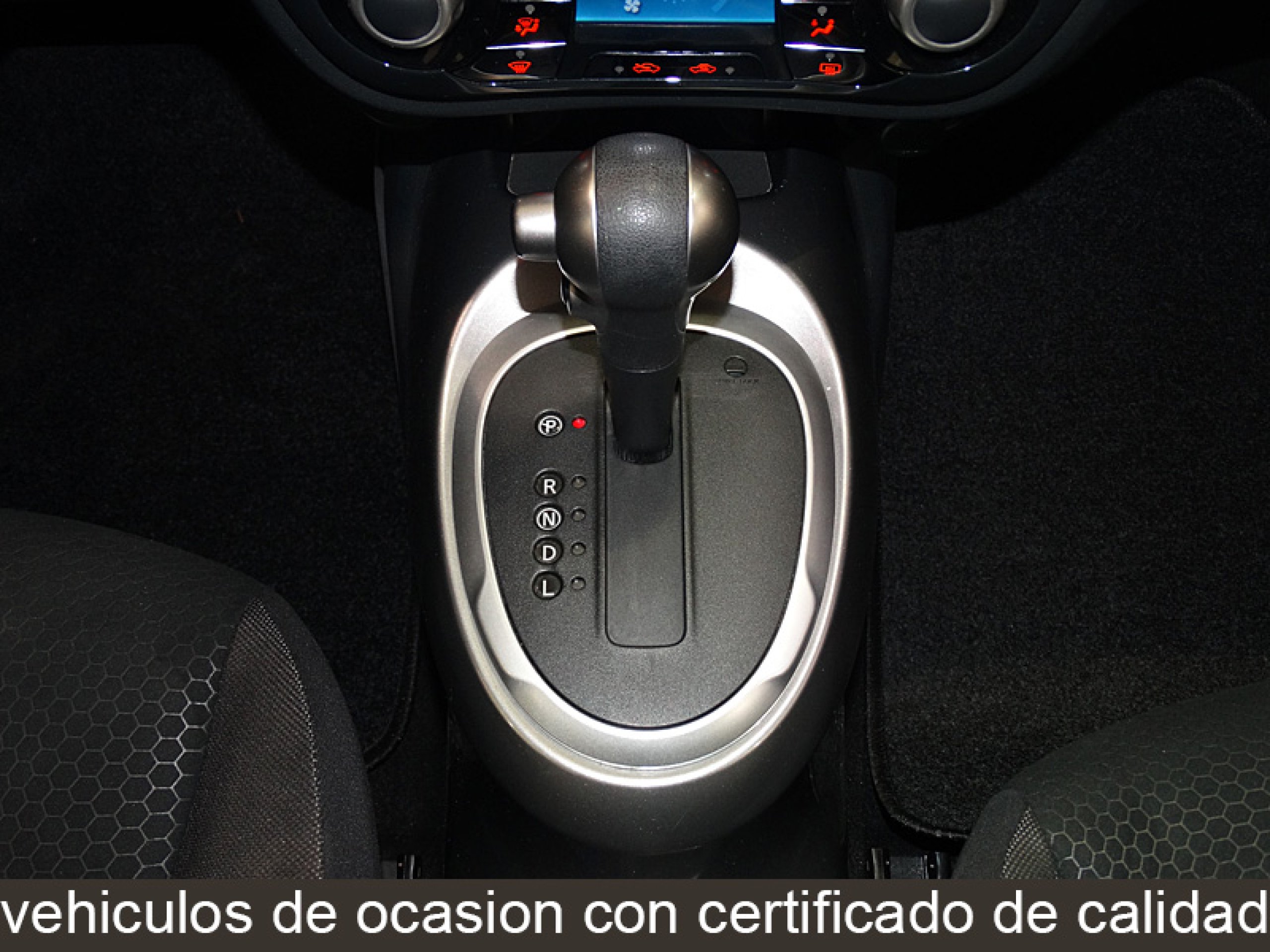 Foto Nissan Juke 25