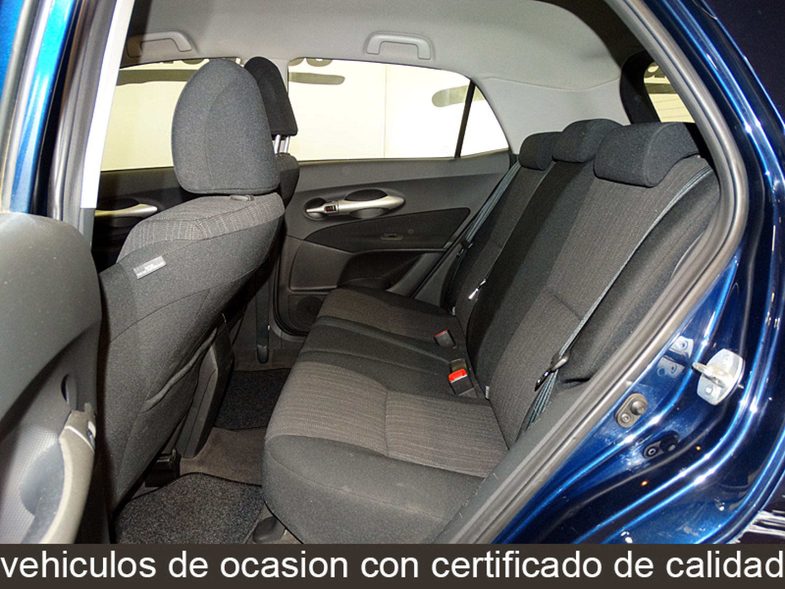 Foto Toyota Auris 13