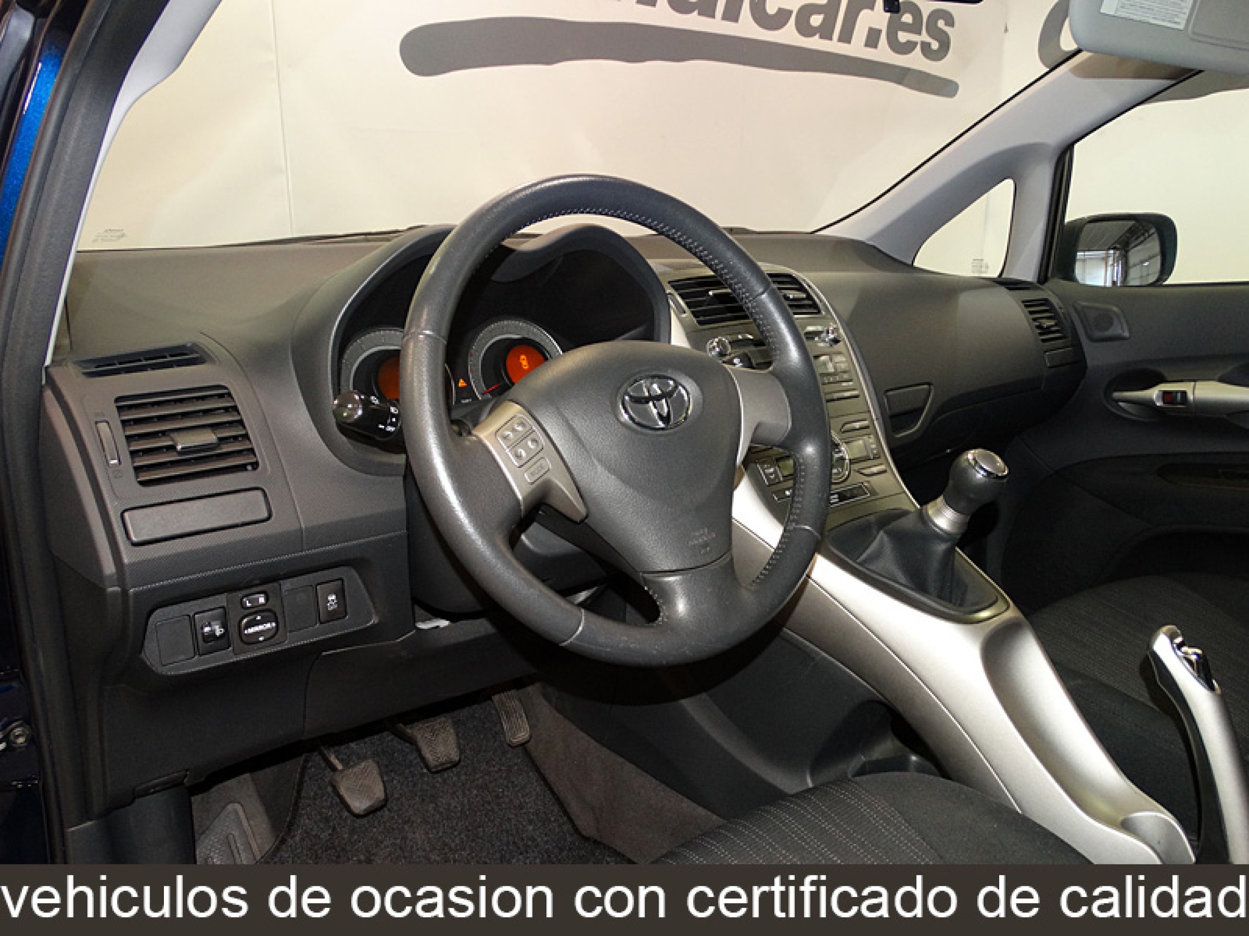 Foto Toyota Auris 15