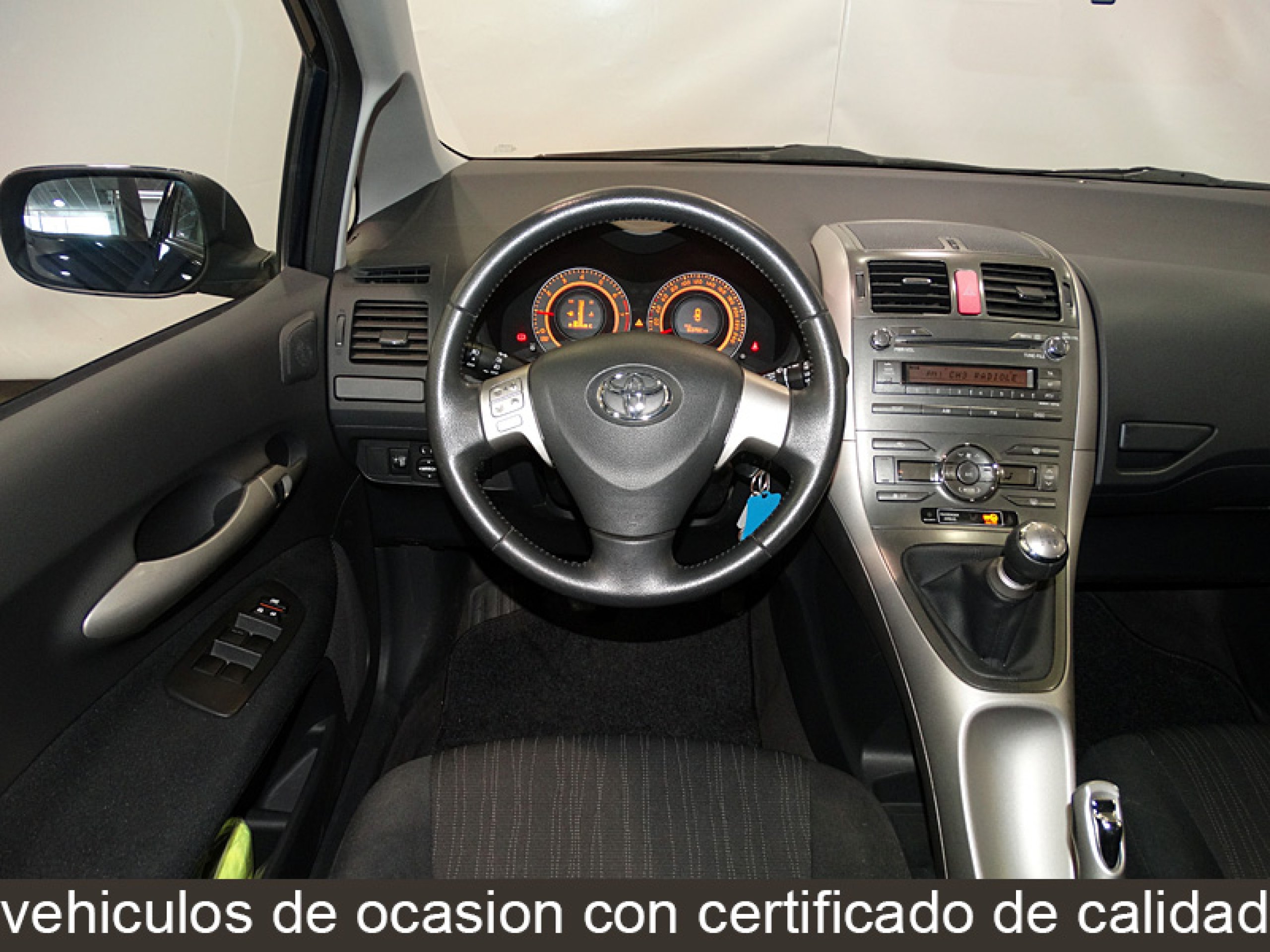 Foto Toyota Auris 17