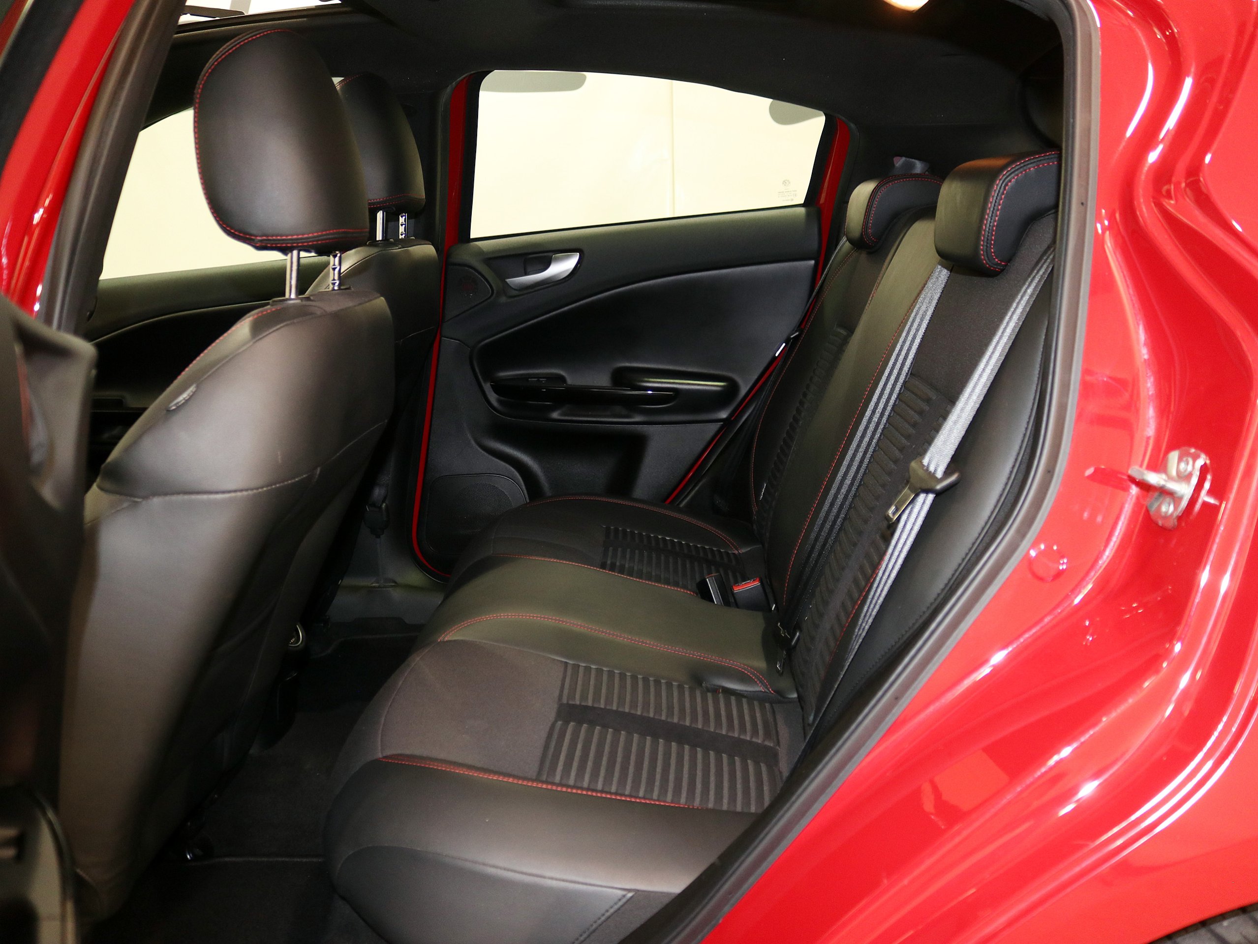 Foto Alfa Romeo Giulietta 16