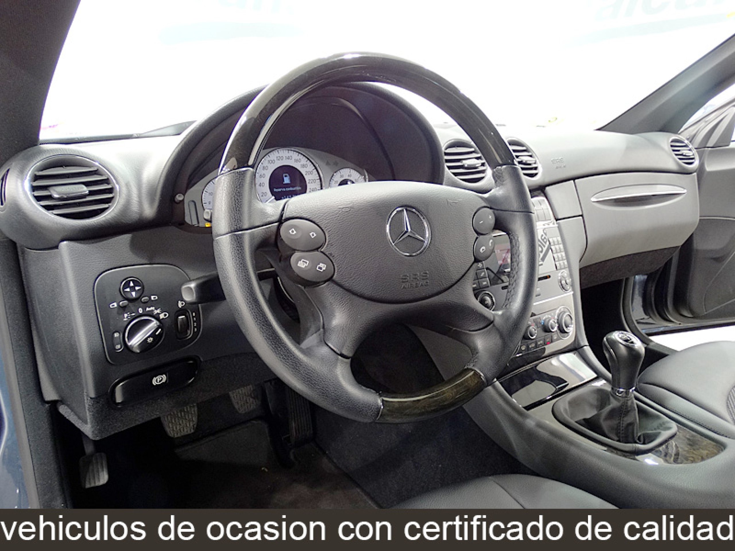 Foto Mercedes-Benz CLK 200 22