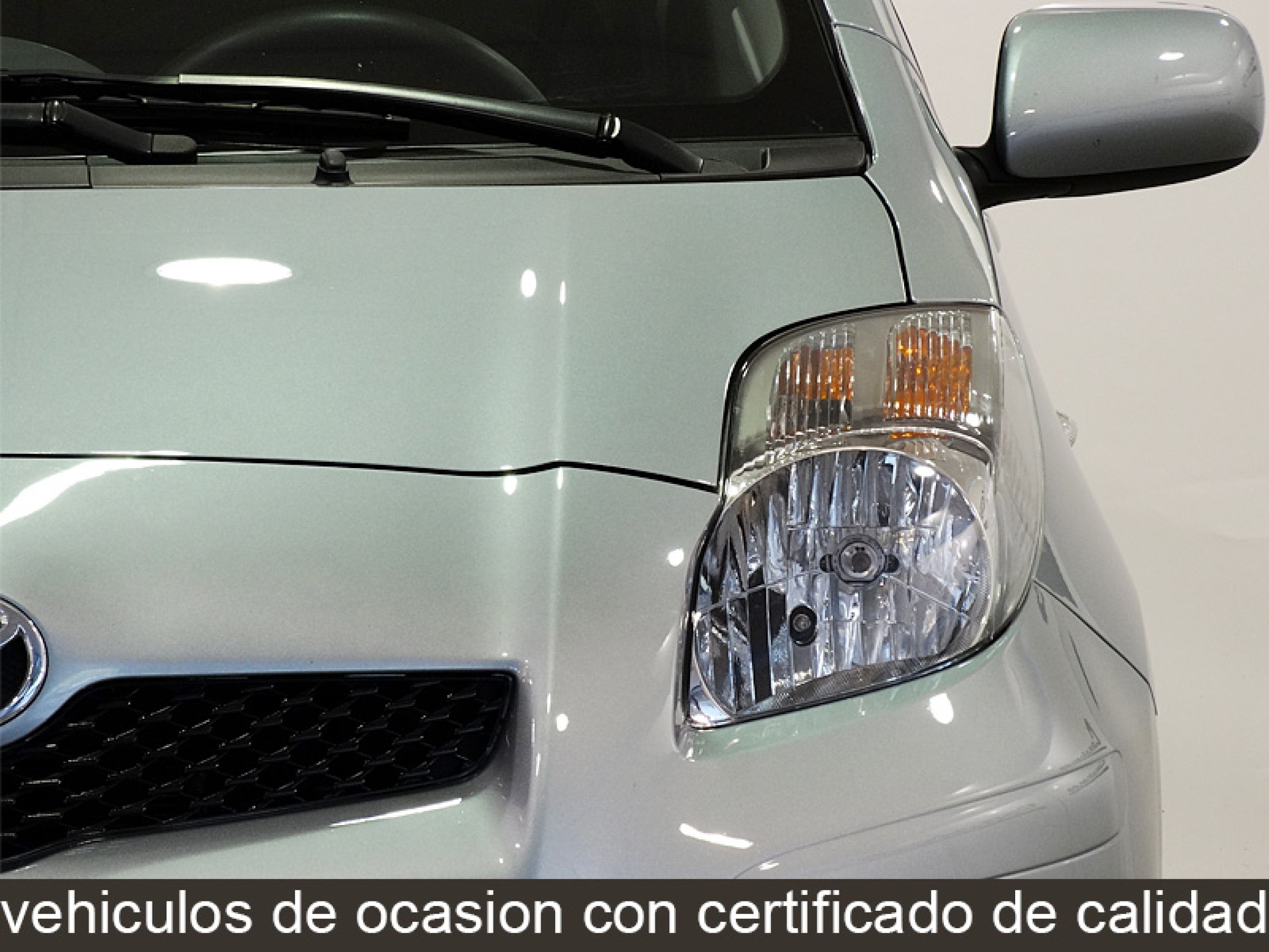 Foto Toyota Yaris 12