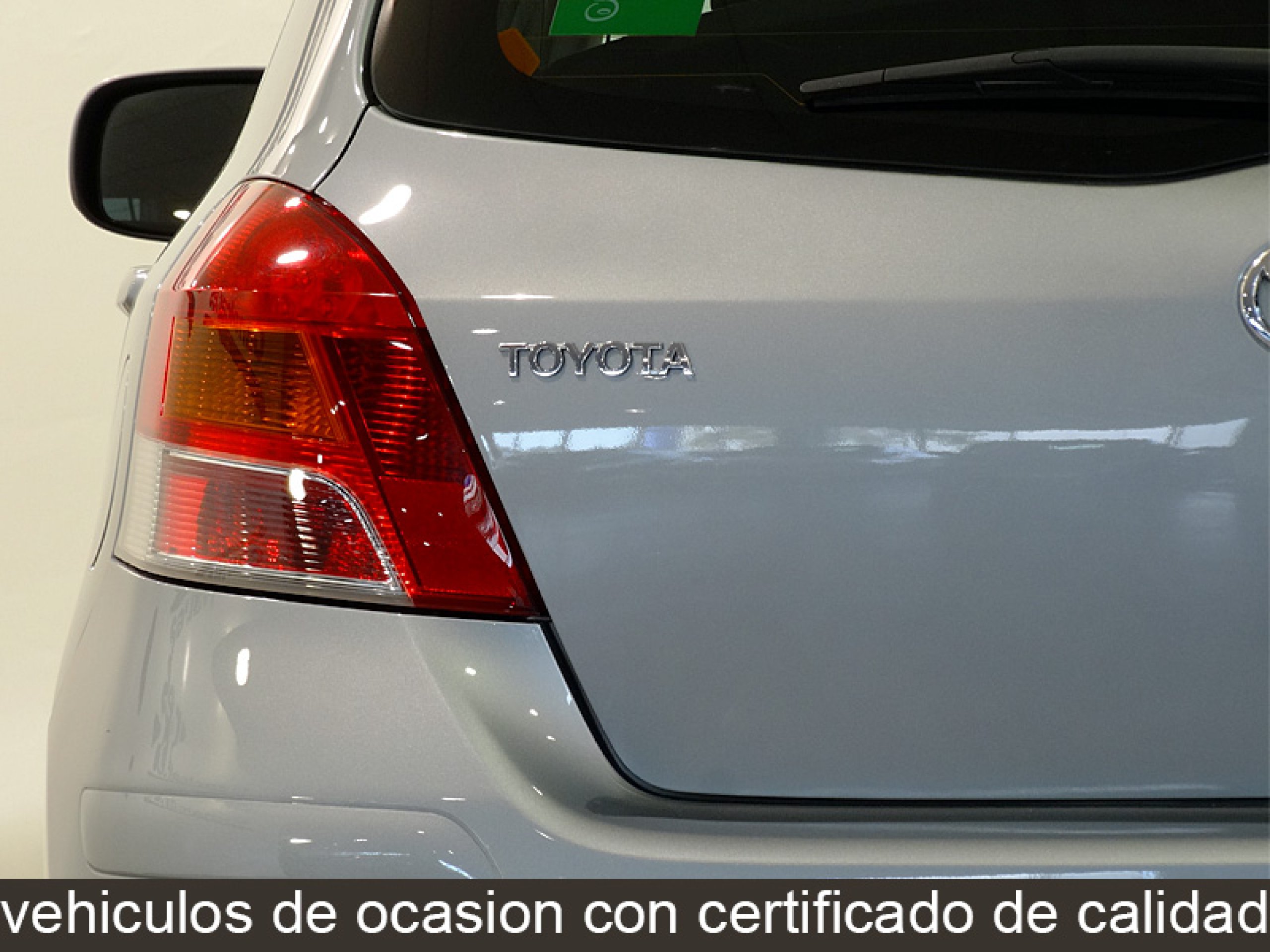 Foto Toyota Yaris 13