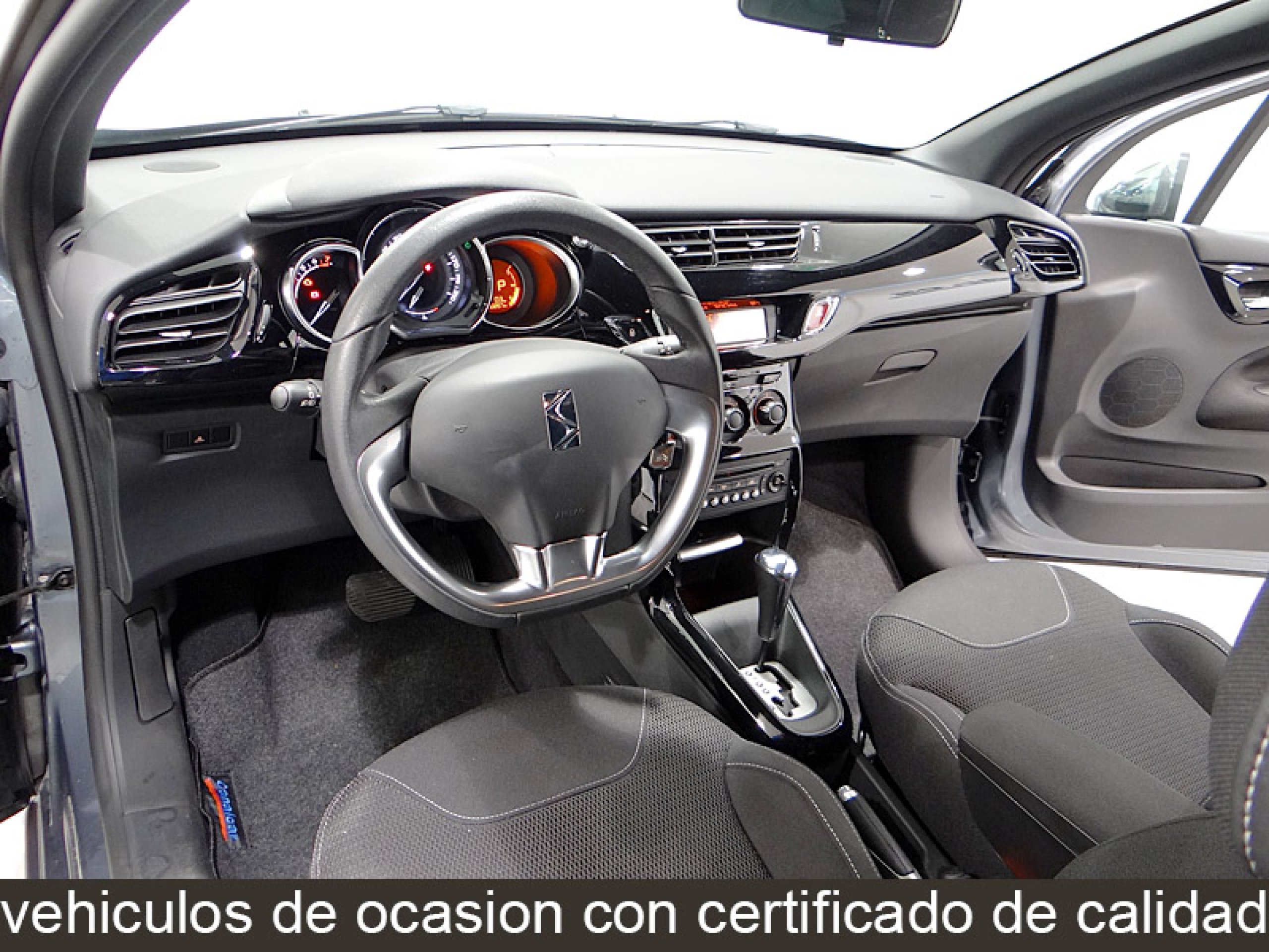 Foto Citroen DS3 26