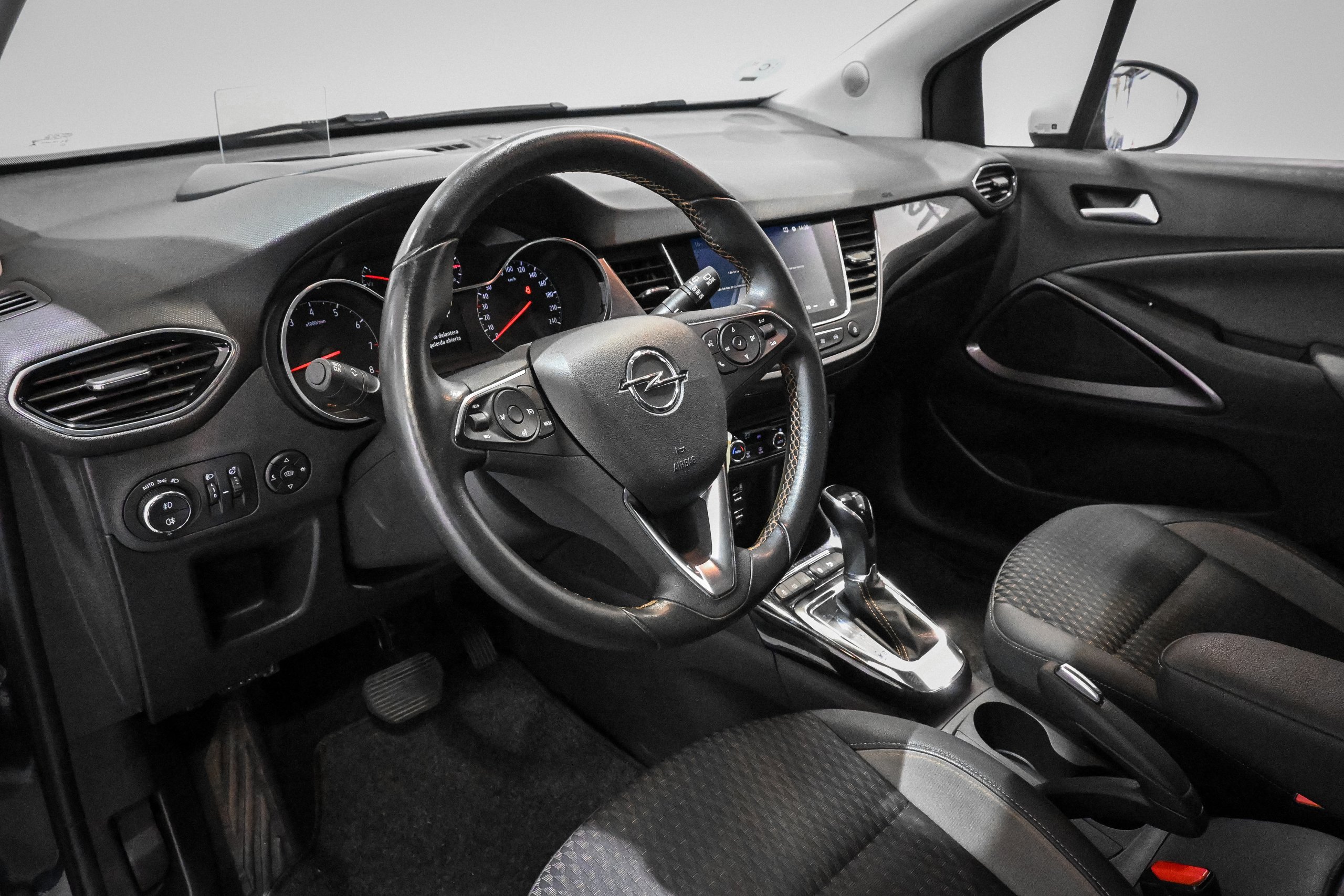 Foto Opel CROSSLAND 10