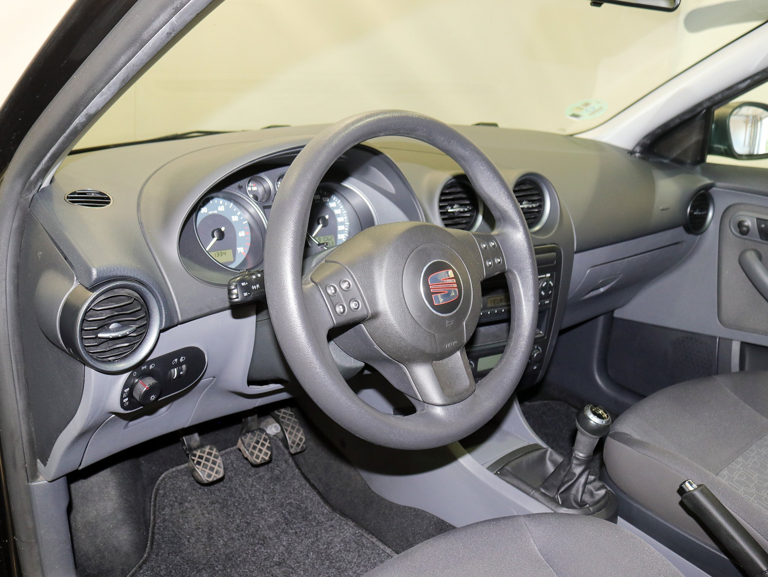 Foto Seat Ibiza 12