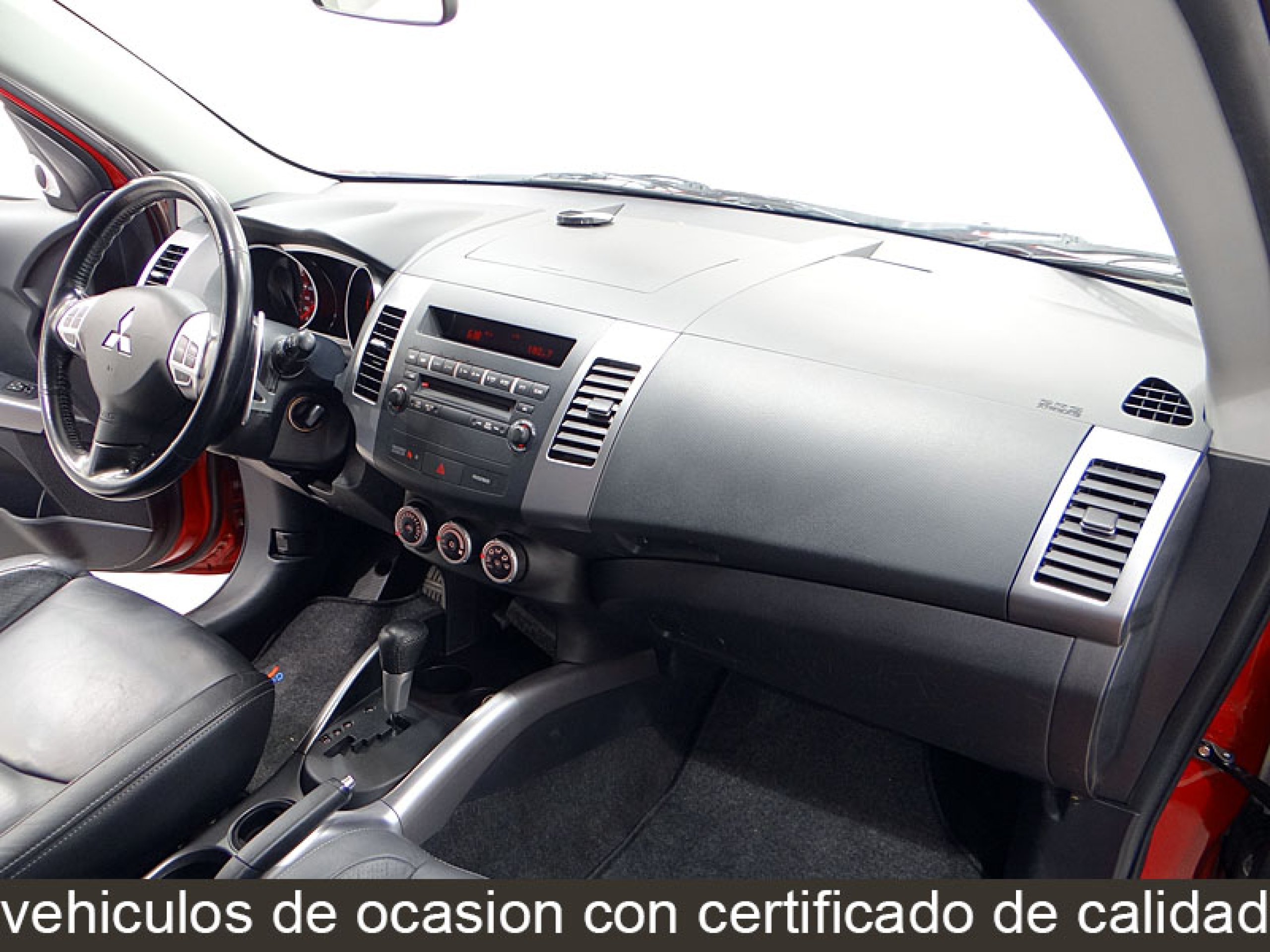 Foto Mitsubishi Outlander 28