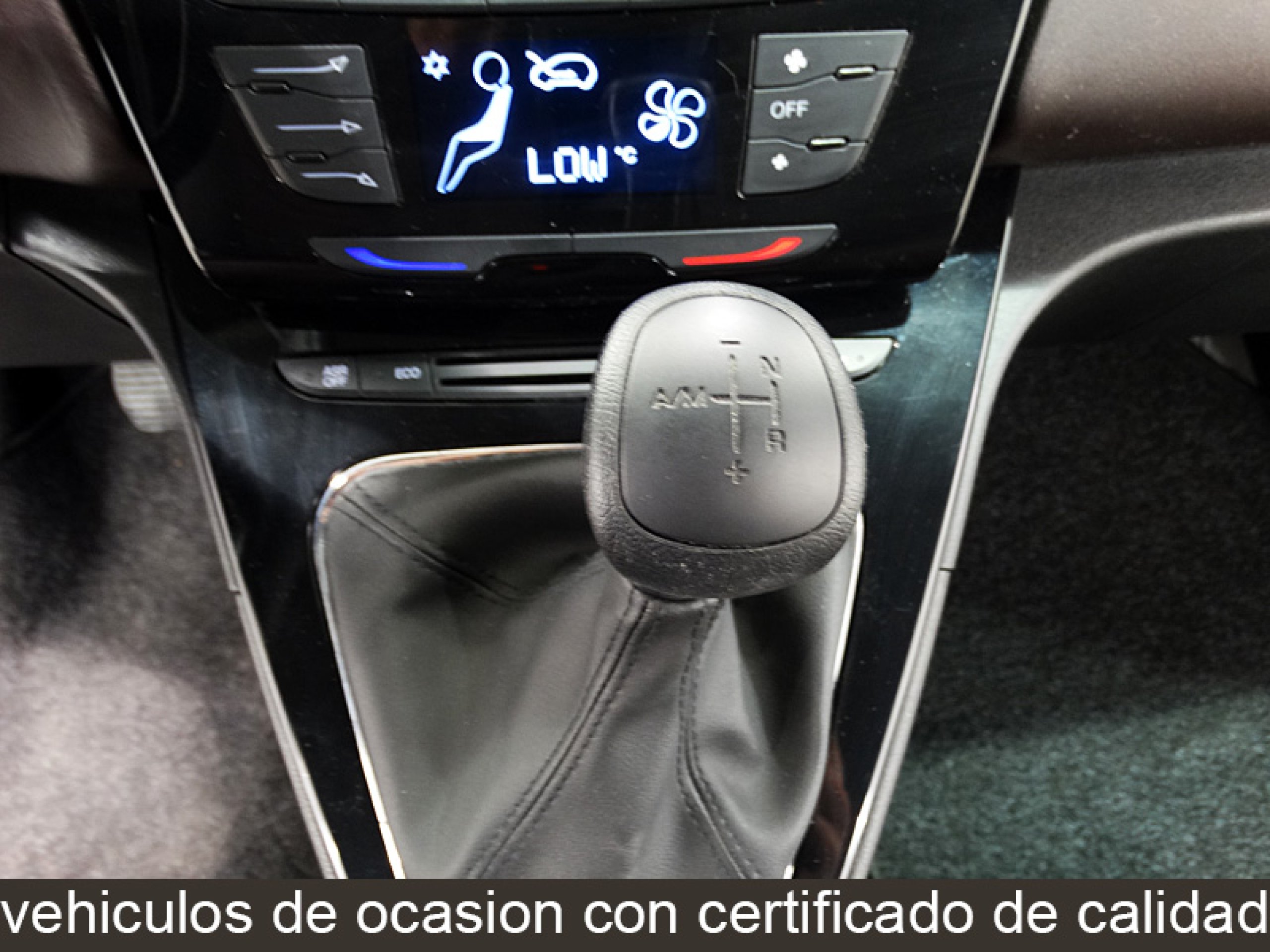 Foto Lancia Ypsilon 27