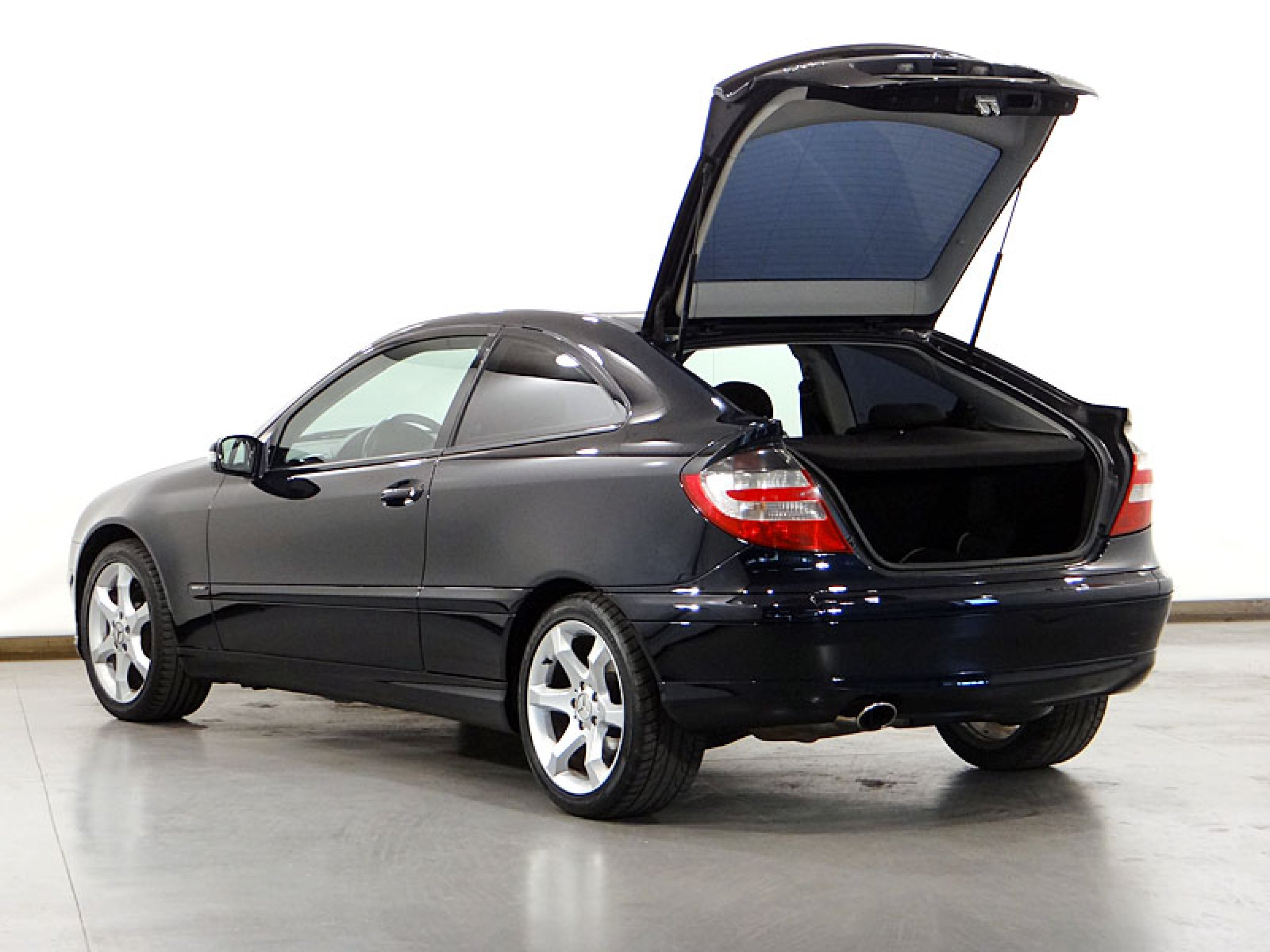 Foto Mercedes-Benz C 160 11