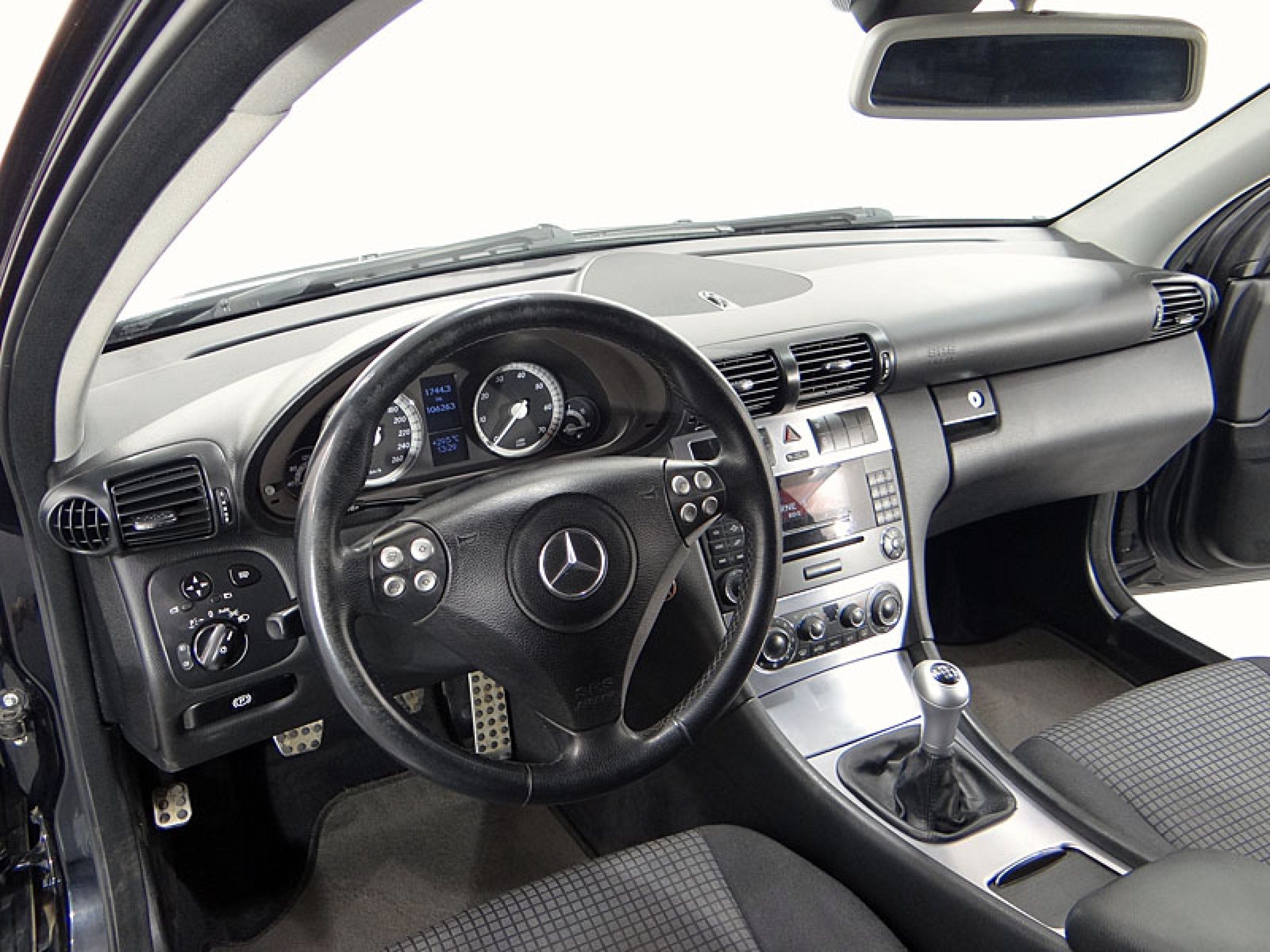 Foto Mercedes-Benz C 160 28