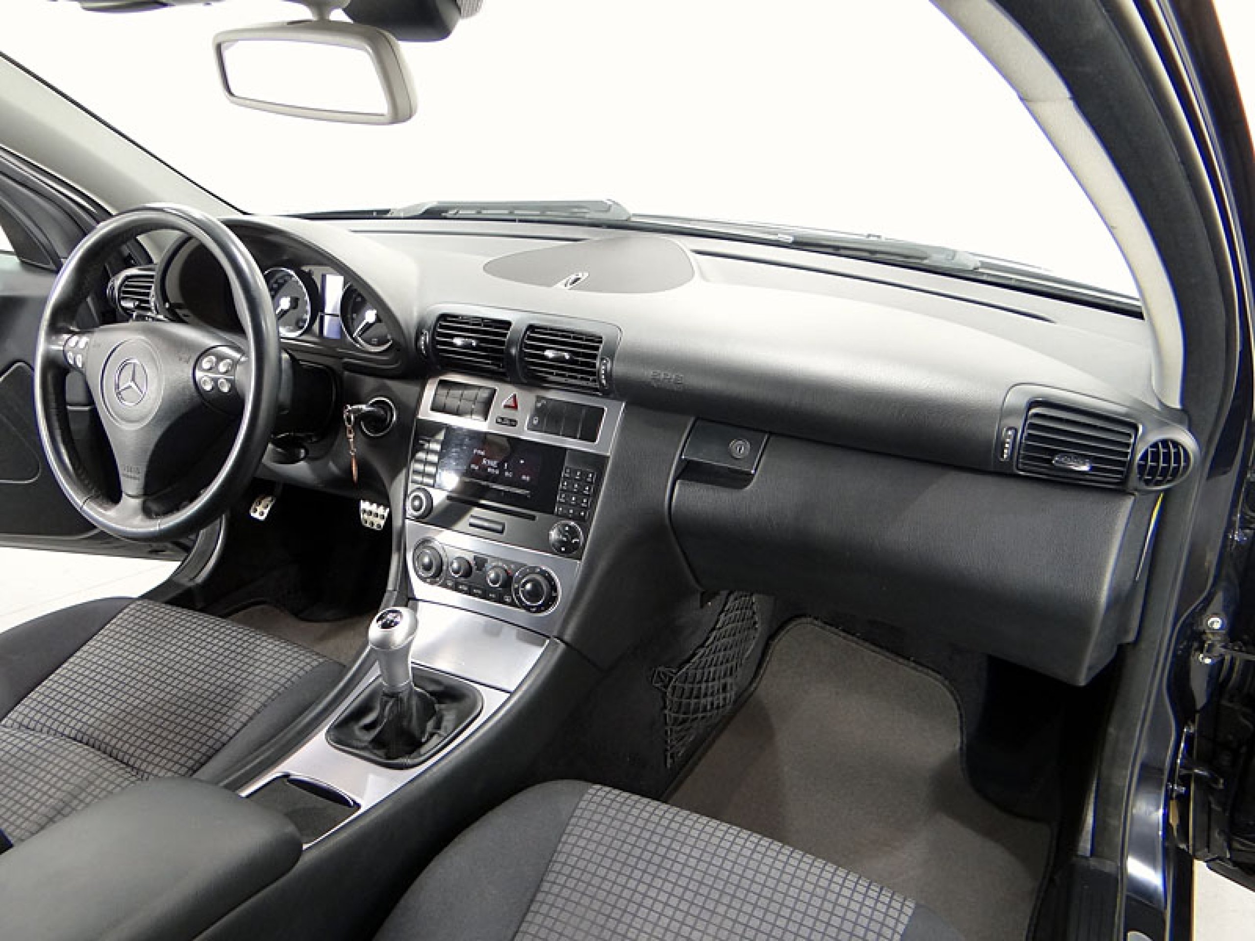 Foto Mercedes-Benz C 160 29
