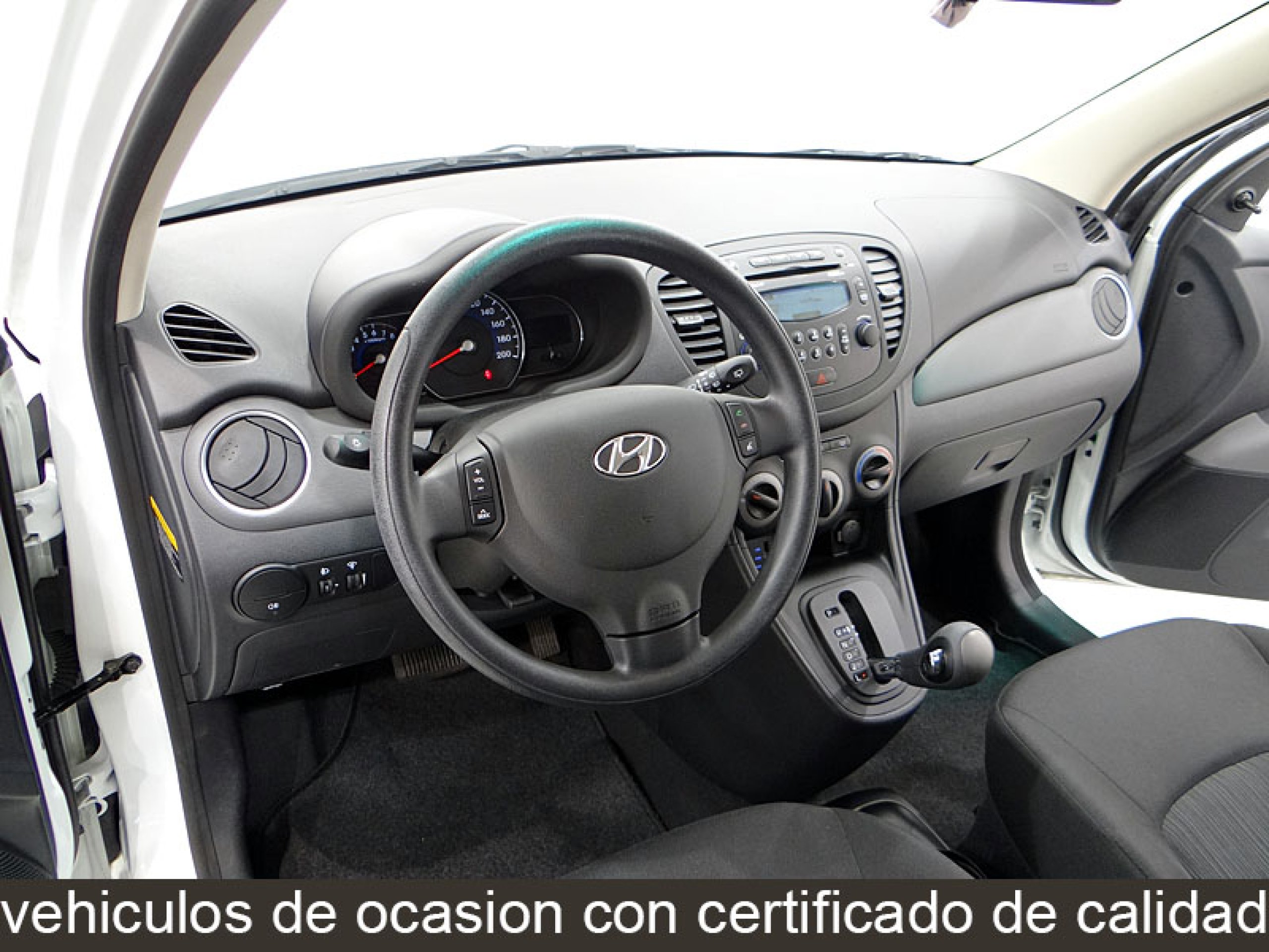 Foto Hyundai i10 26