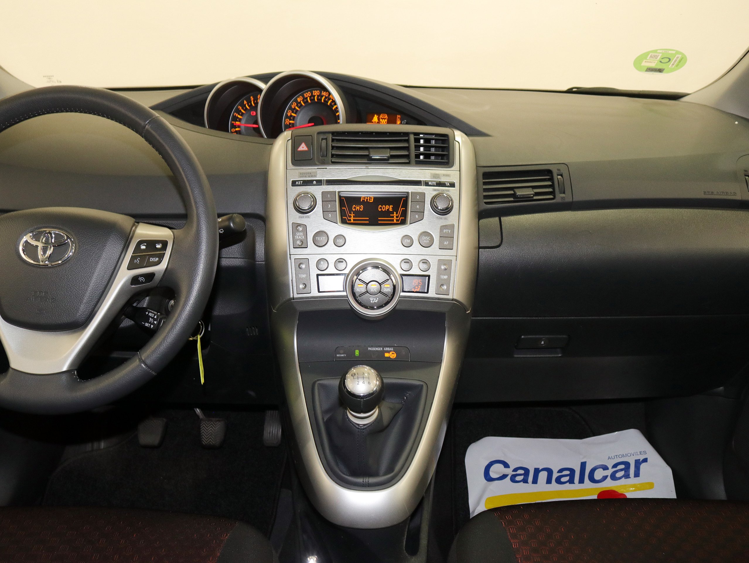 Foto Toyota Verso 16