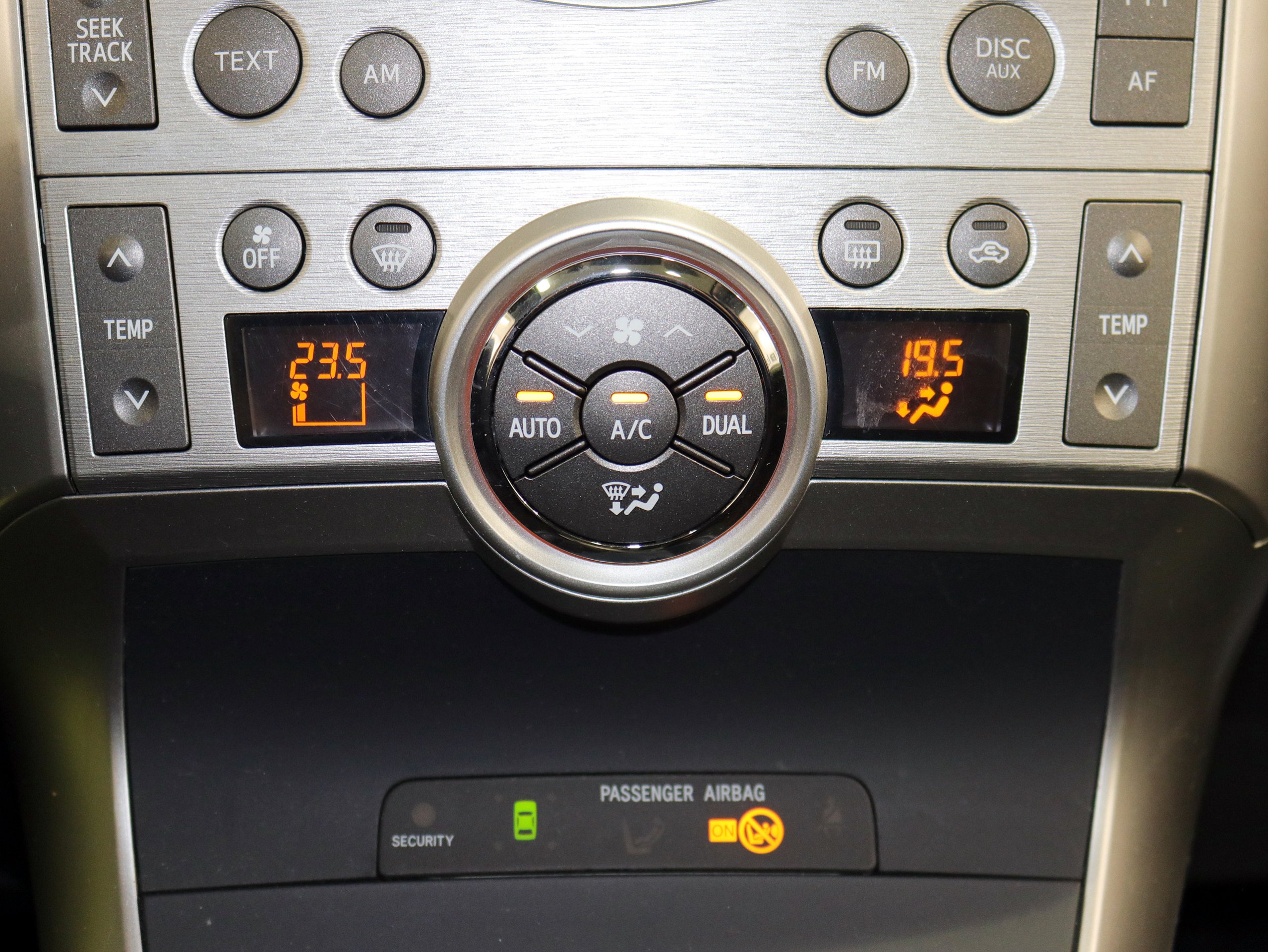Foto Toyota Verso 18