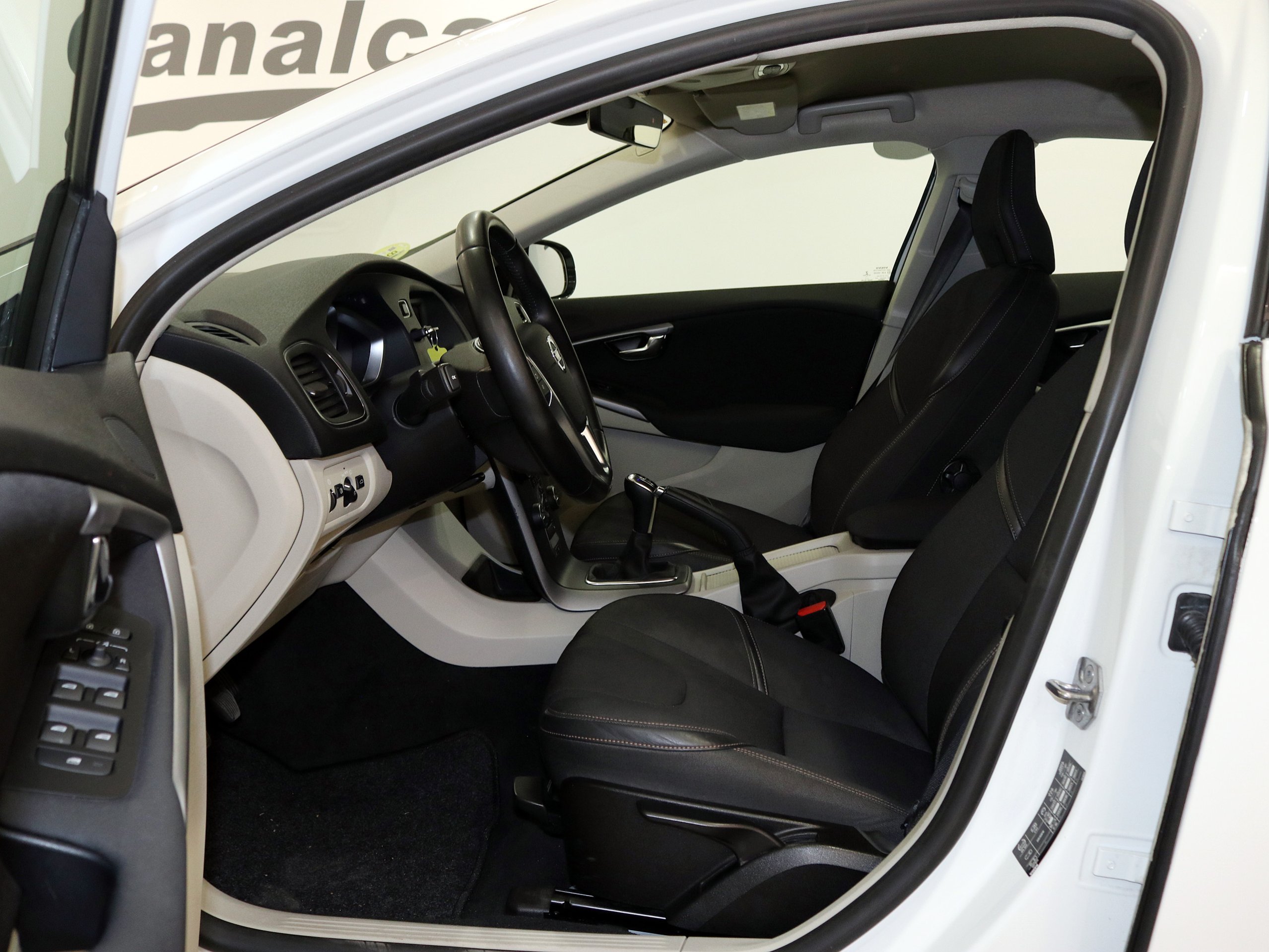 Foto Volvo V40 15
