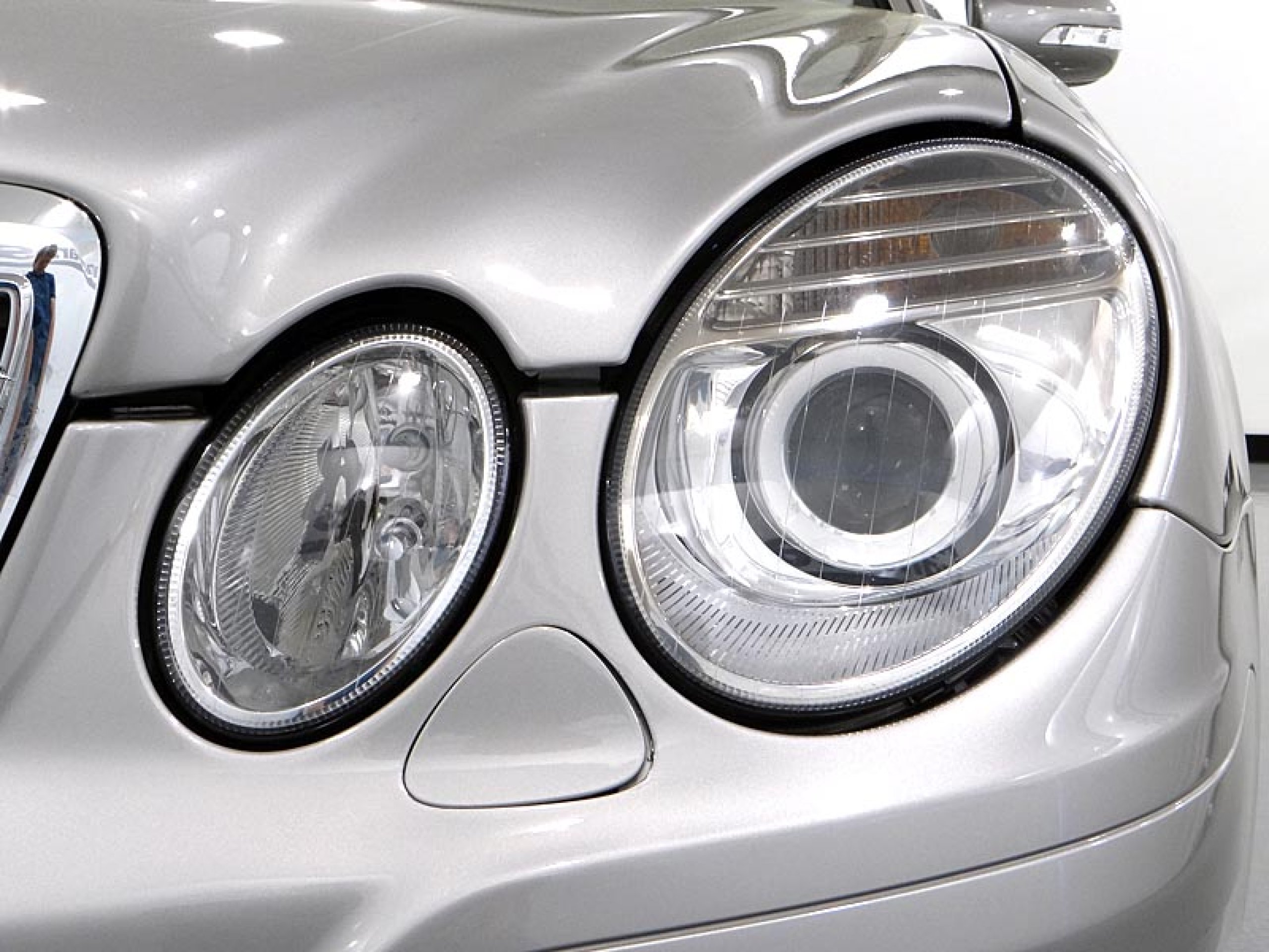 Foto Mercedes-Benz E 220 15