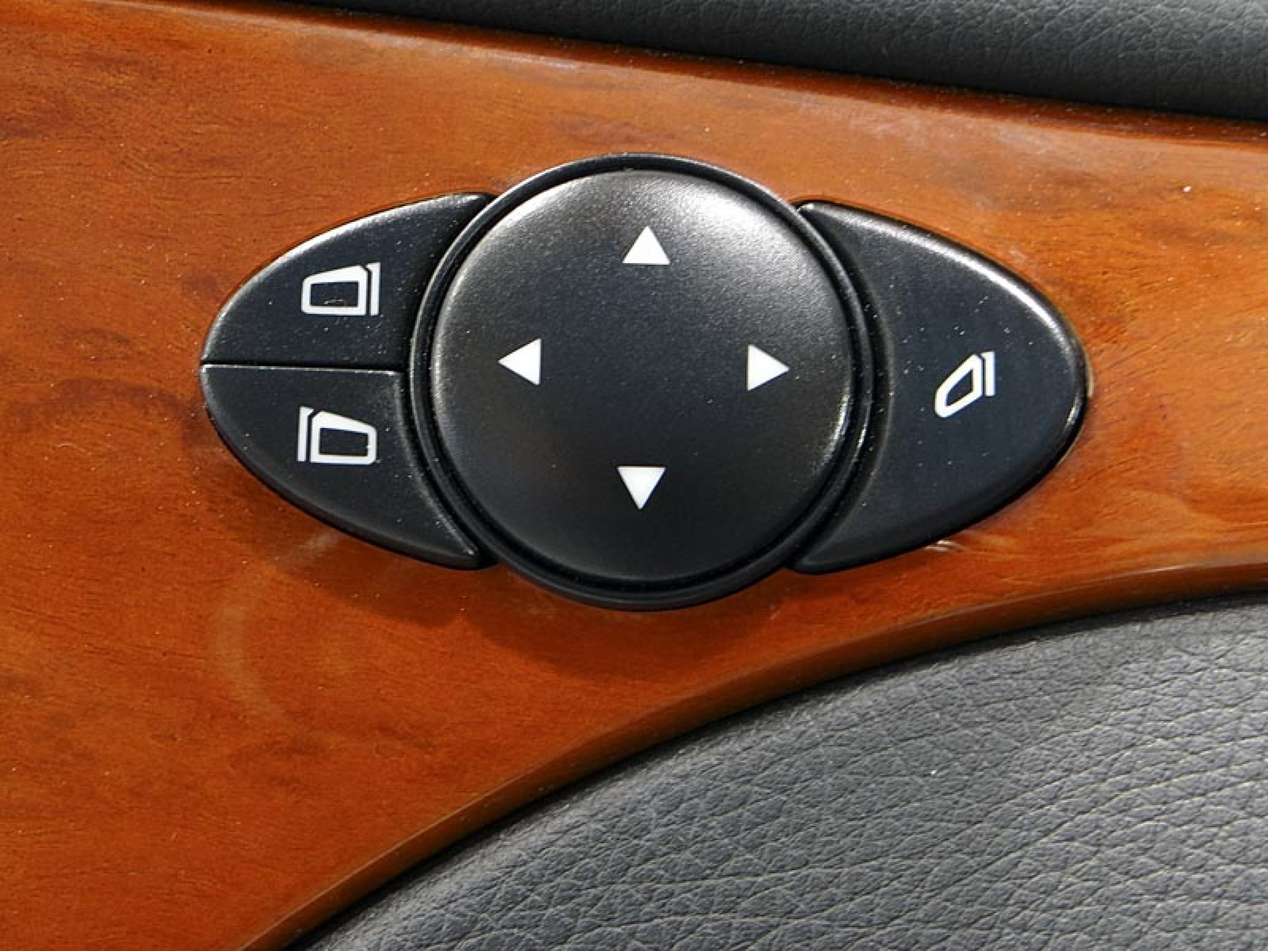 Foto Mercedes-Benz E 220 22