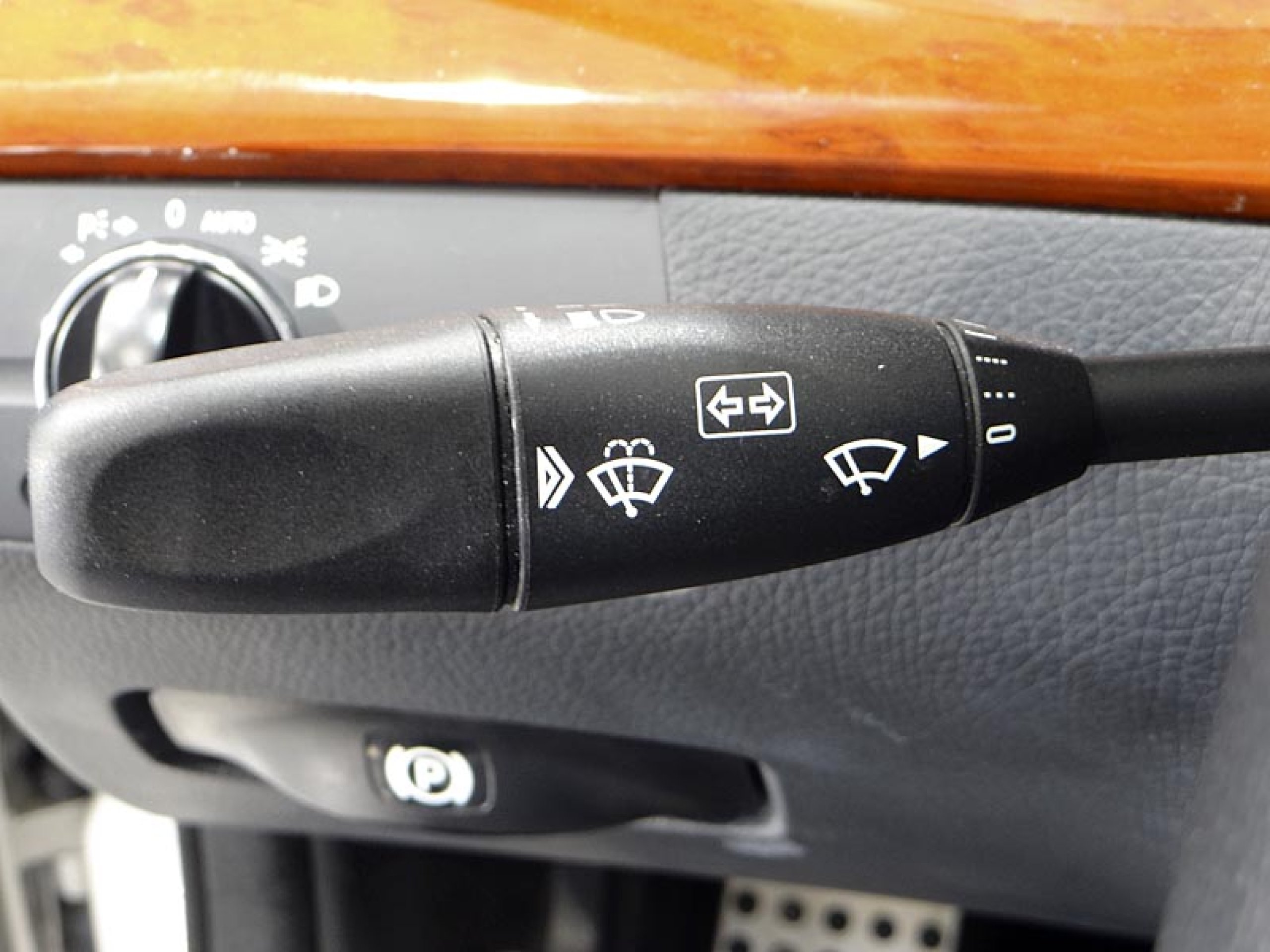 Foto Mercedes-Benz E 220 31