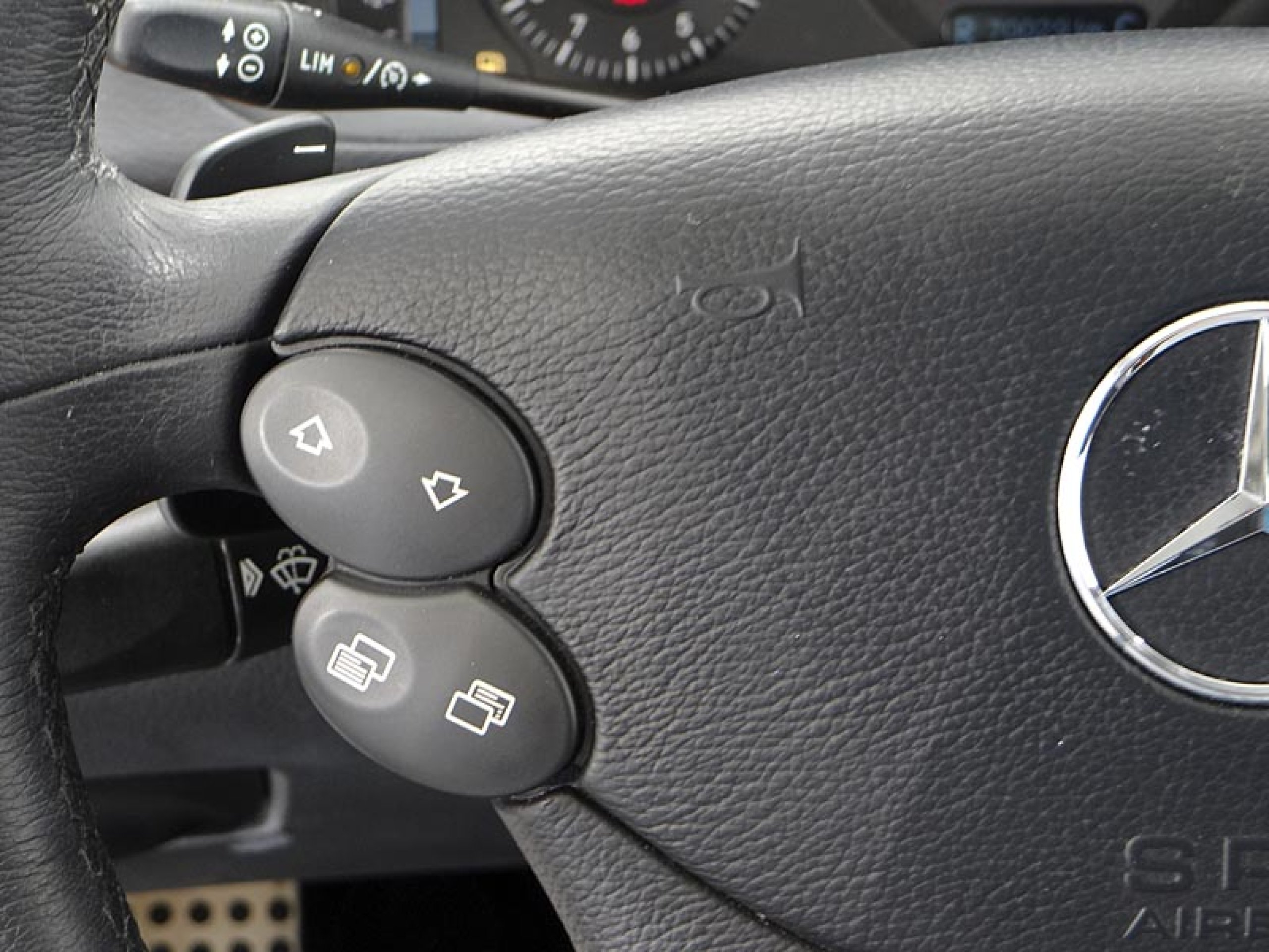 Foto Mercedes-Benz E 220 32