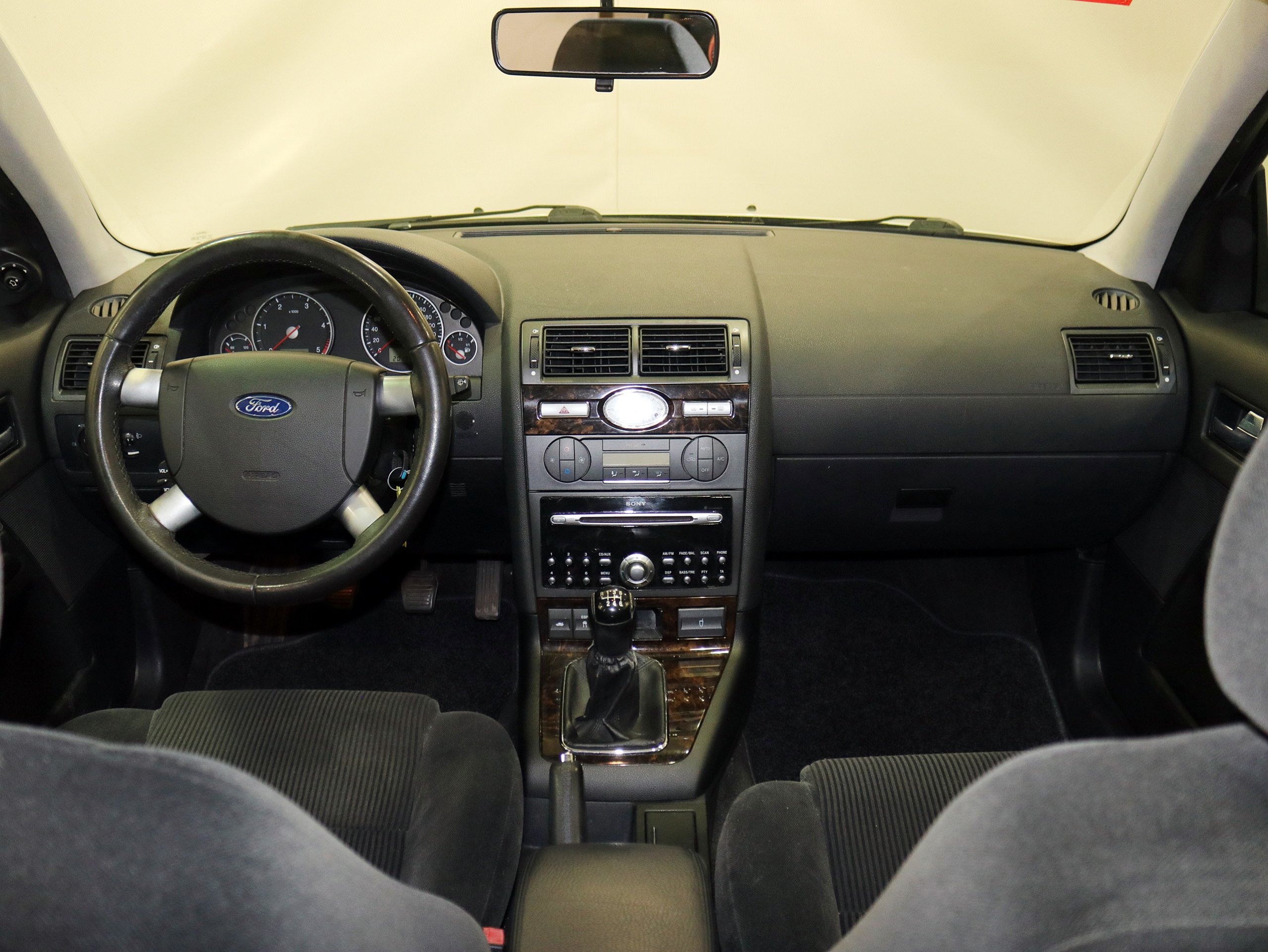 Foto Ford Mondeo 15 Foto Ford Mondeo 15