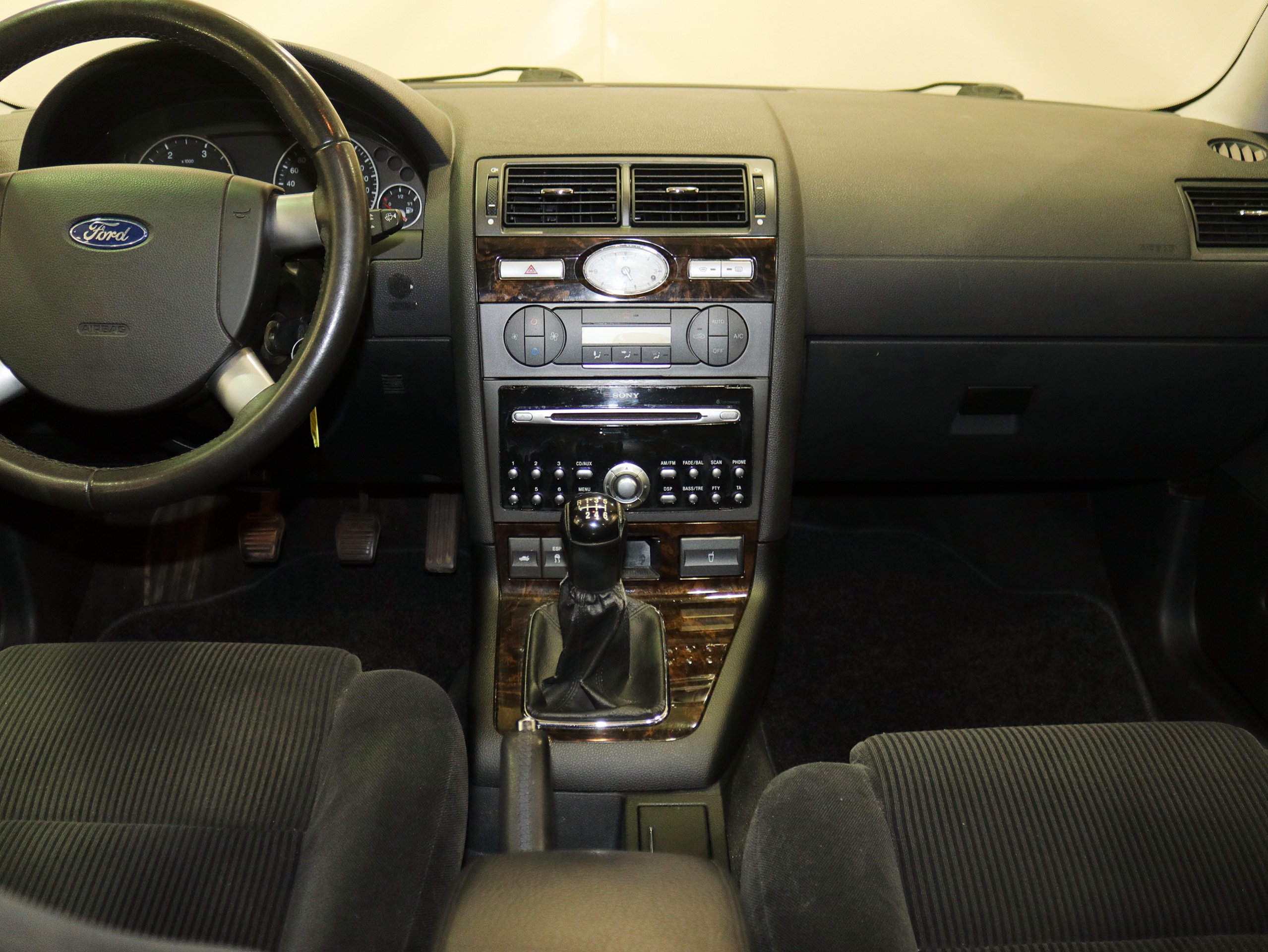 Foto Ford Mondeo 17 Foto Ford Mondeo 17