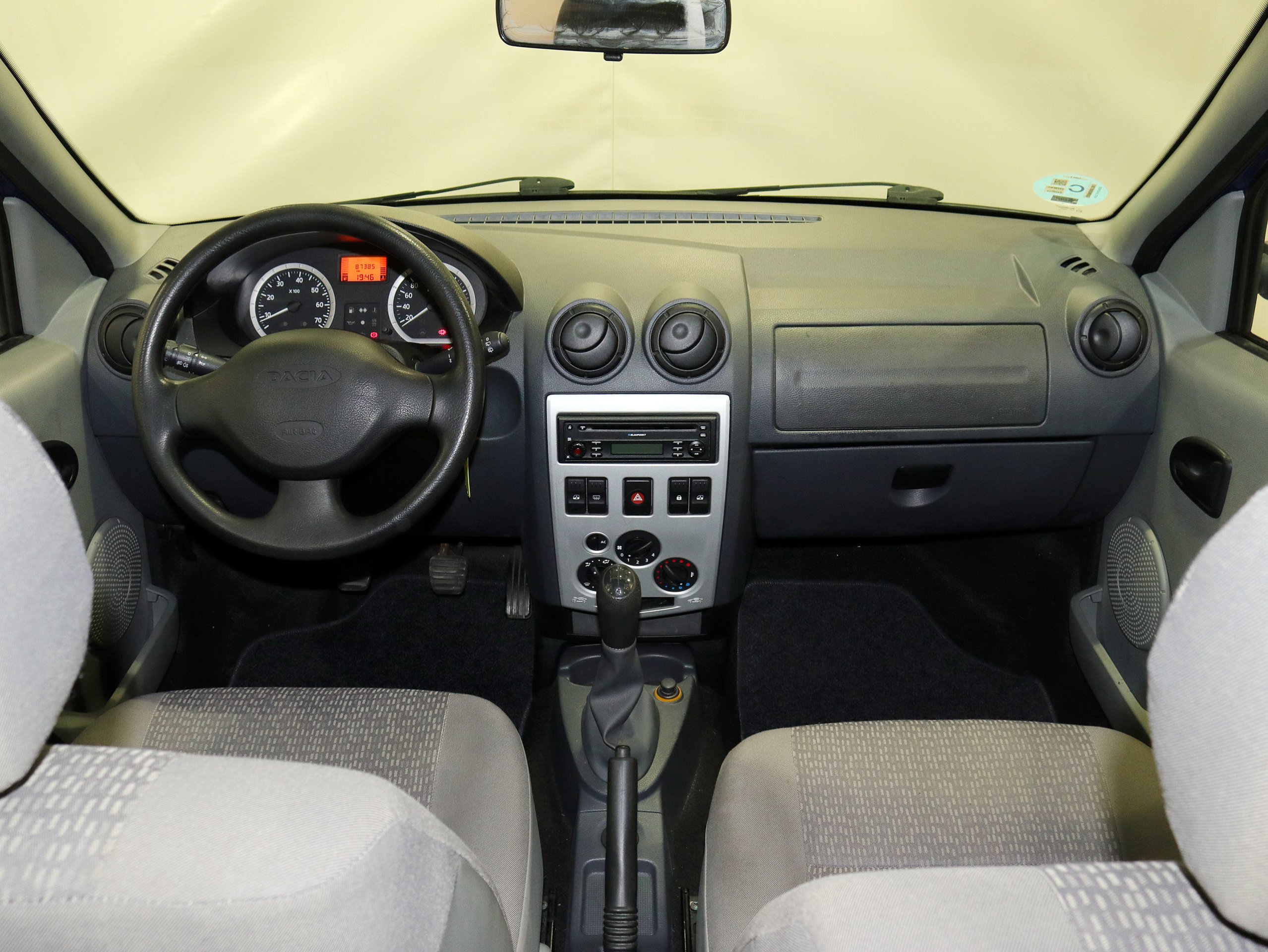 Foto Dacia Logan 18