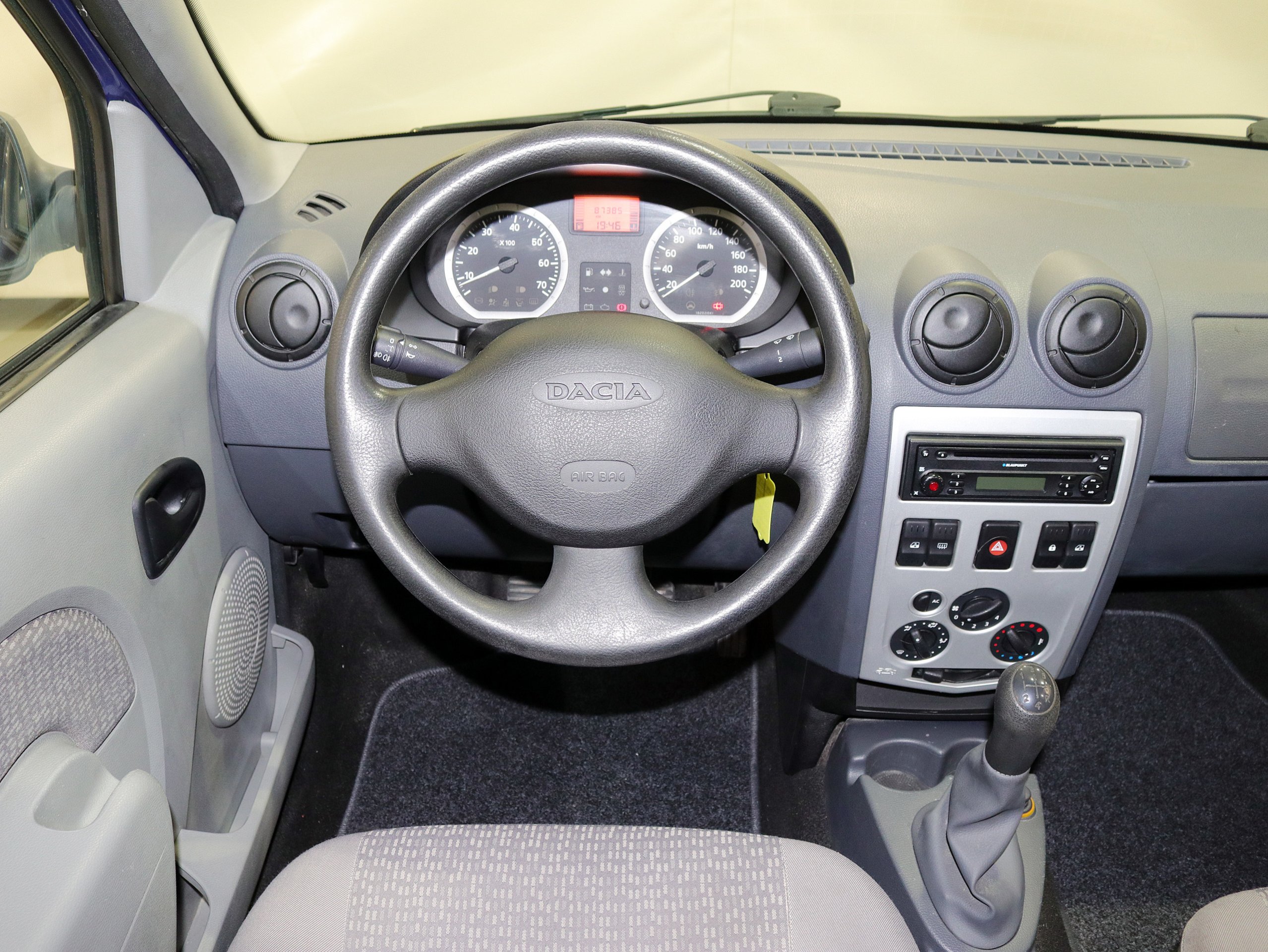 Foto Dacia Logan 19
