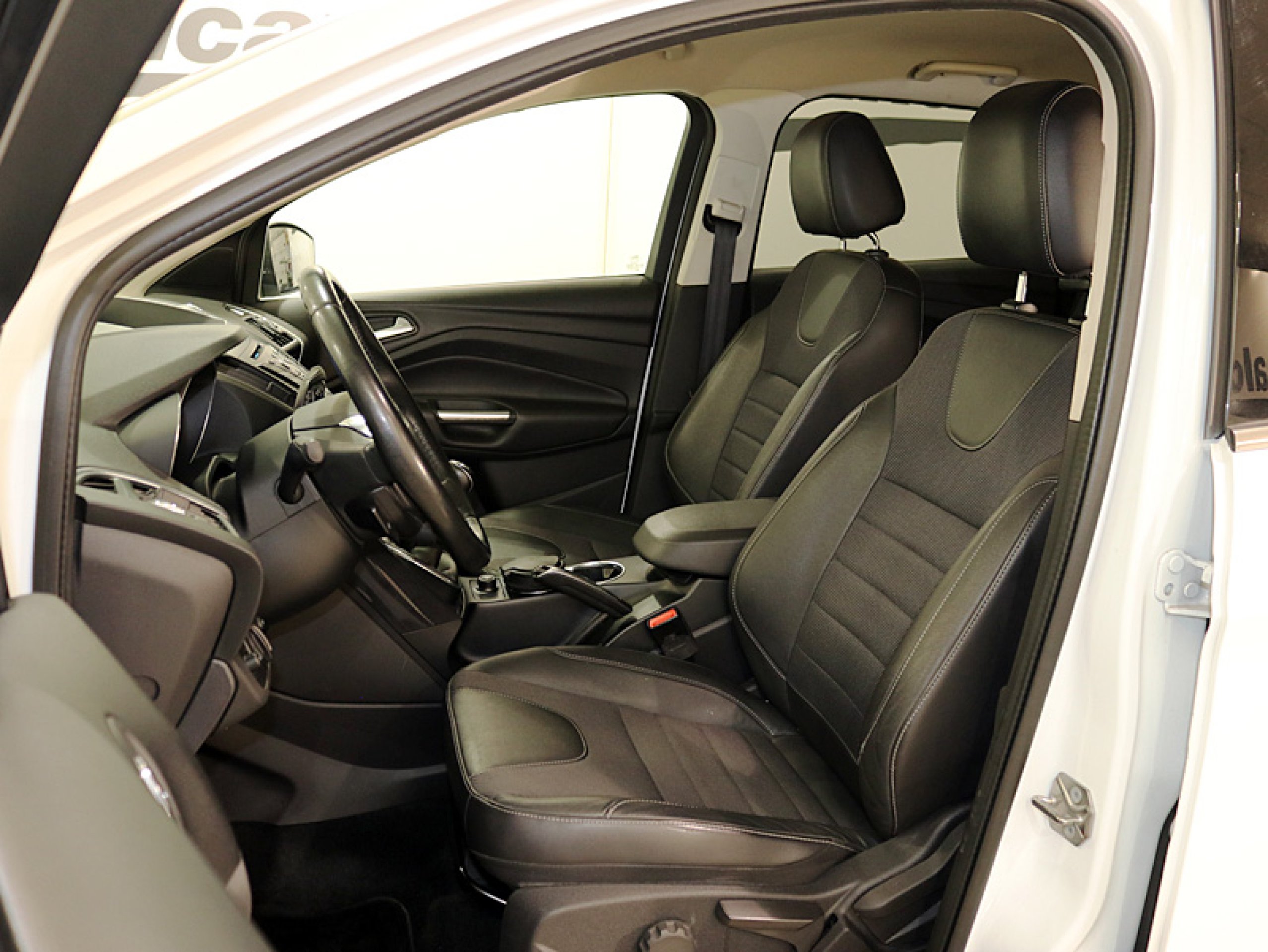 Foto Ford Kuga 15