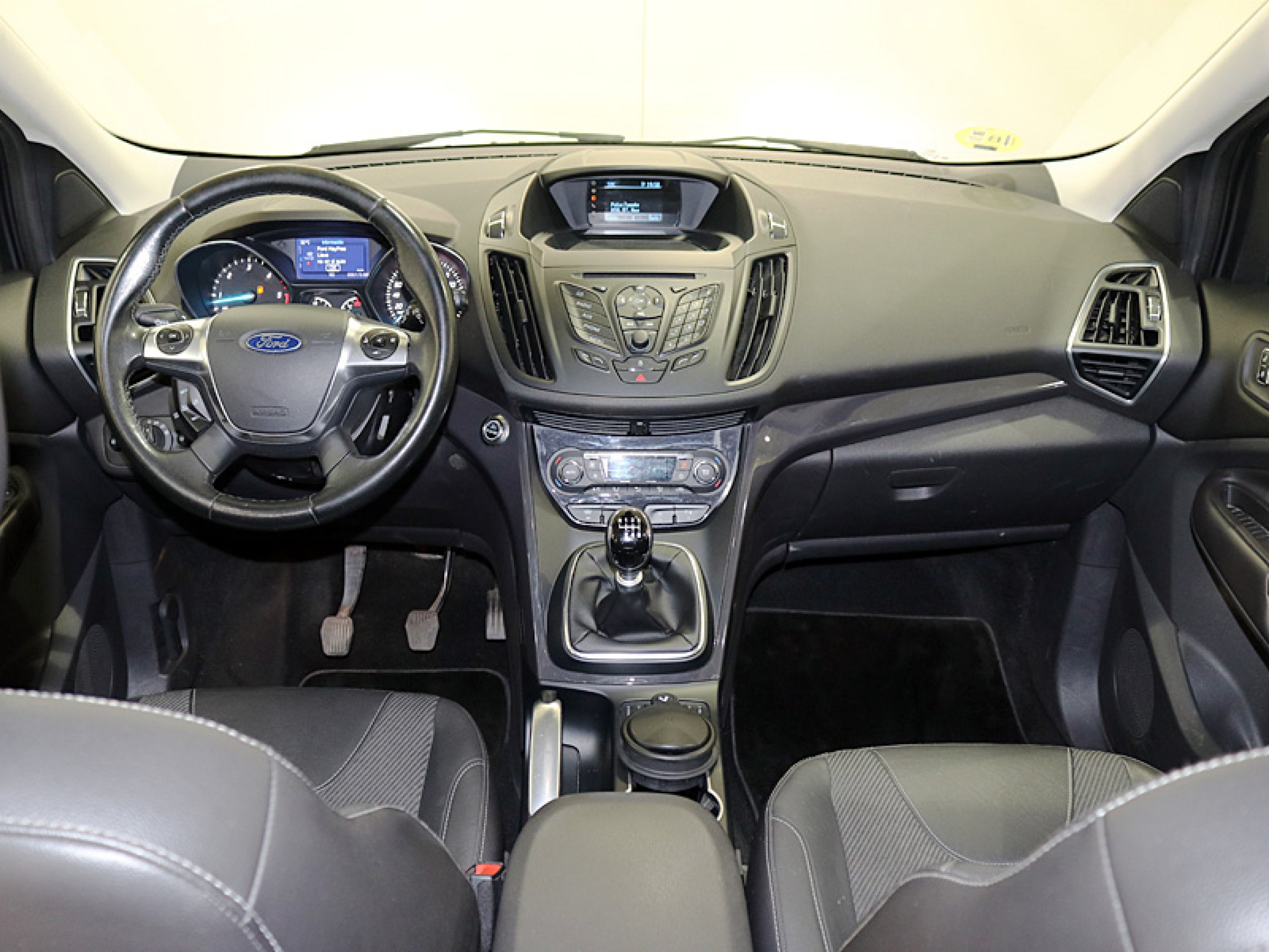 Foto Ford Kuga 23