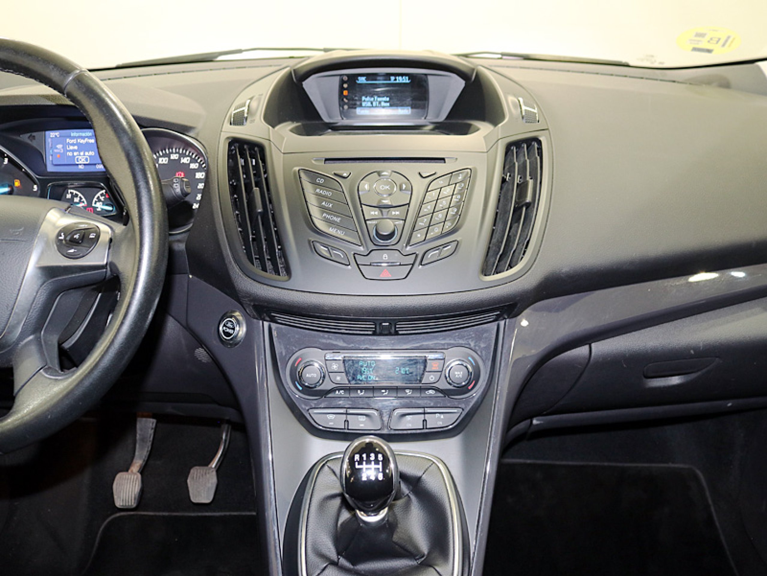 Foto Ford Kuga 25