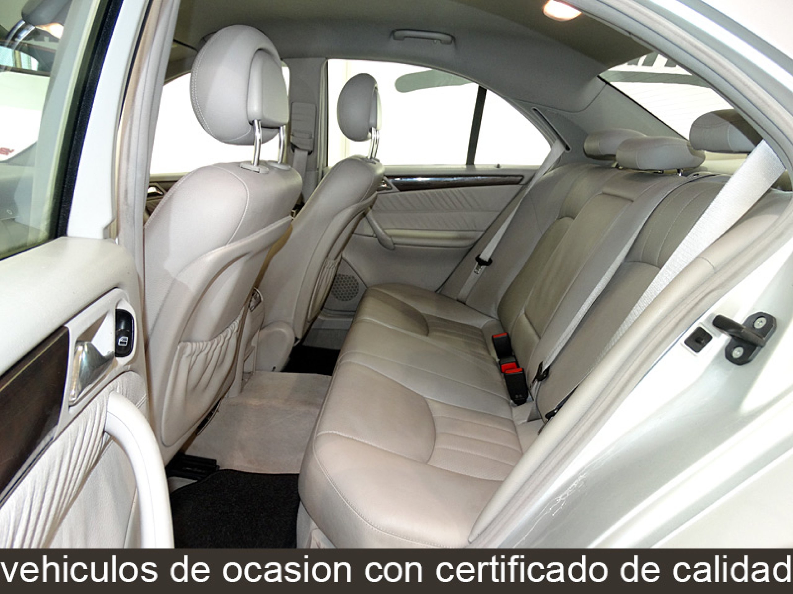 Foto Mercedes-Benz C 270 12