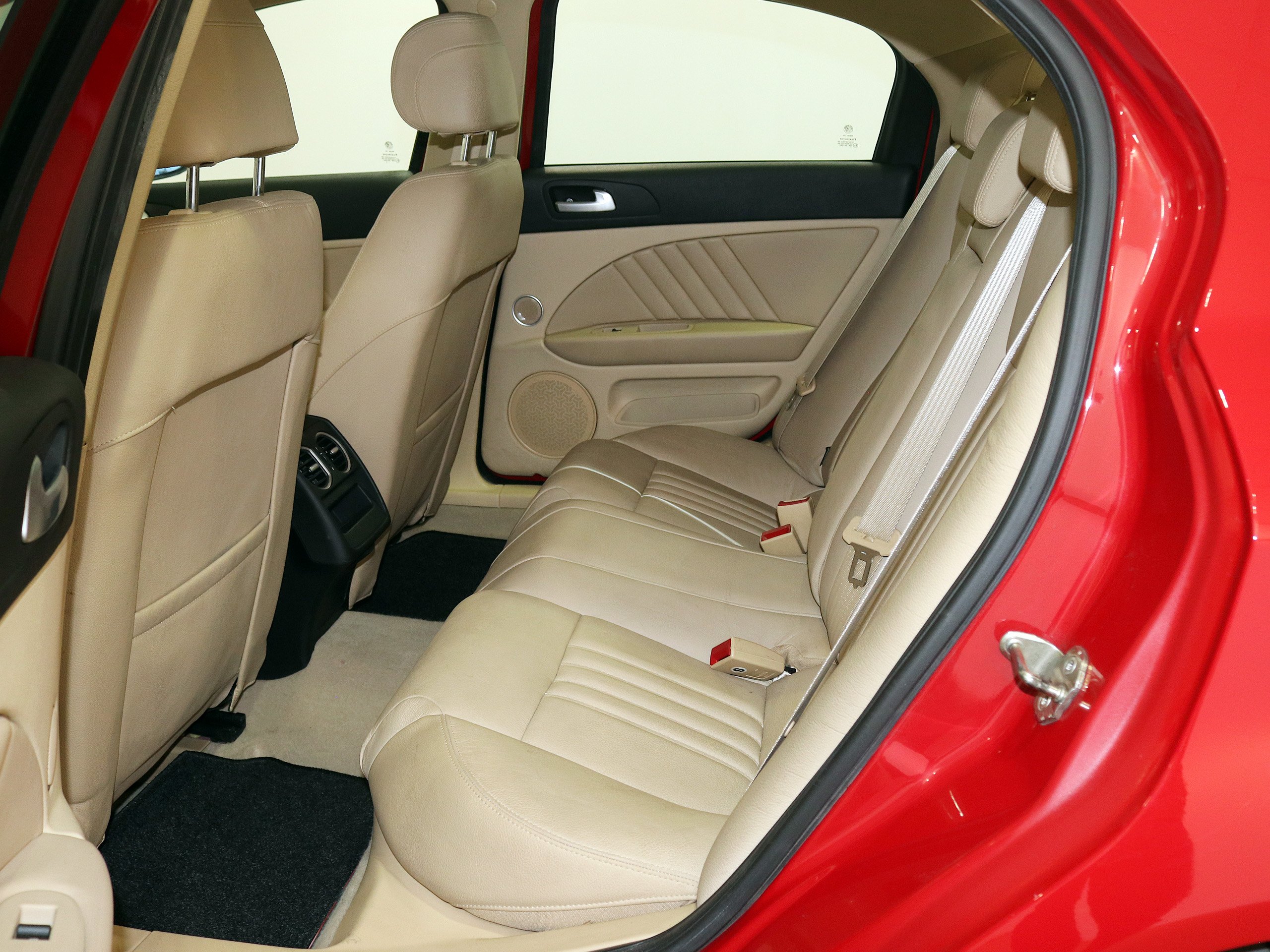 Foto Alfa Romeo 159 16 Foto Alfa Romeo 159 16