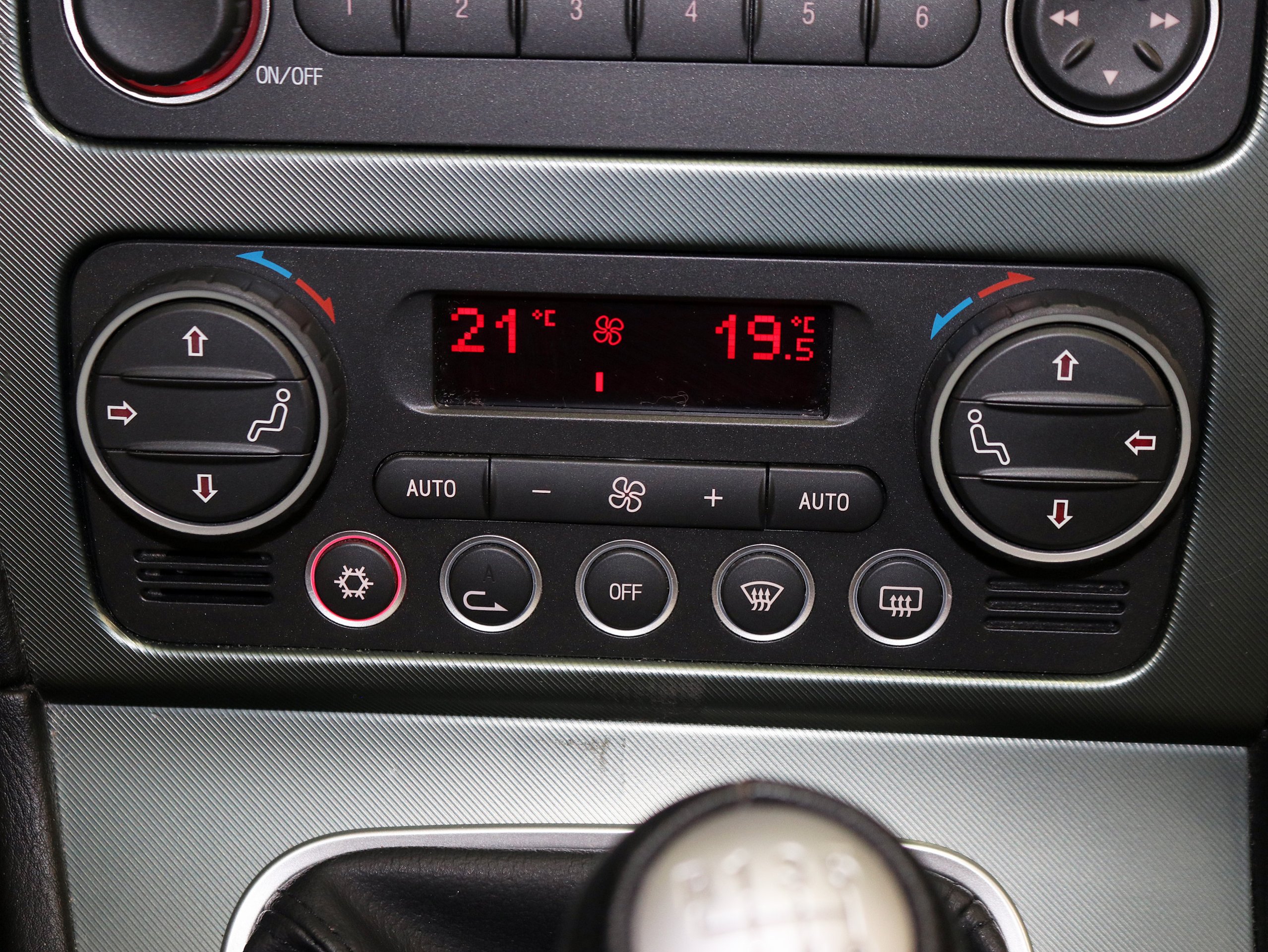 Foto Alfa Romeo 159 19 Foto Alfa Romeo 159 19