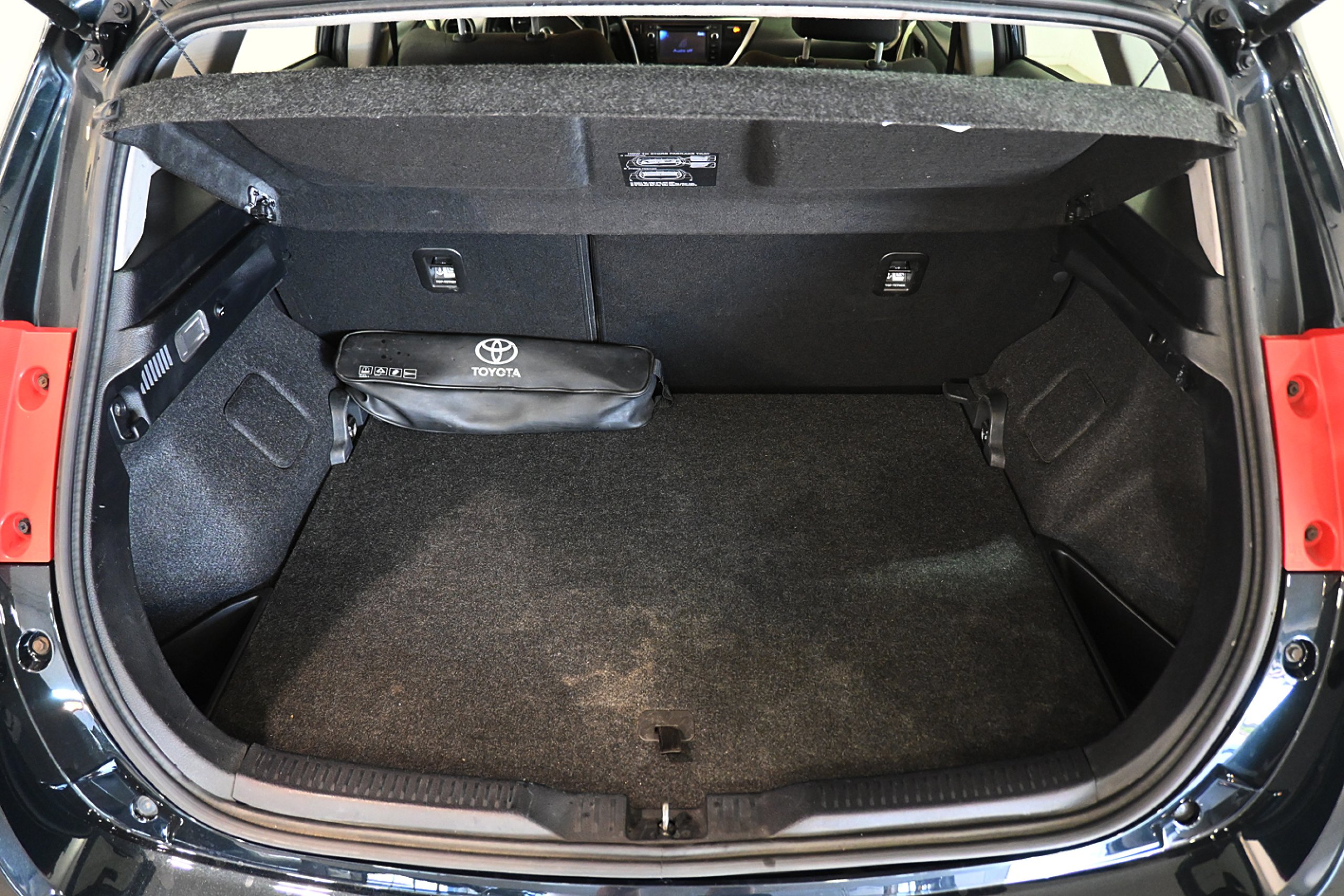 Foto Toyota Auris 8