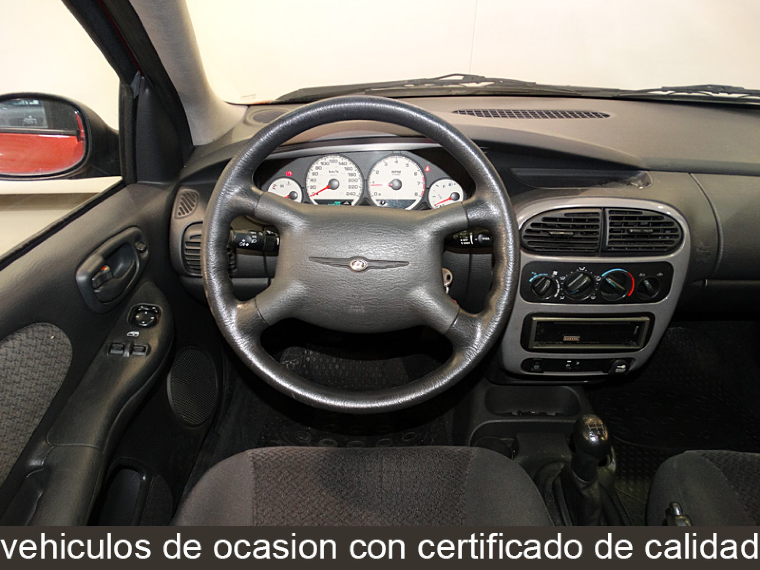 Foto Chrysler Neon 13 Foto Chrysler Neon 13