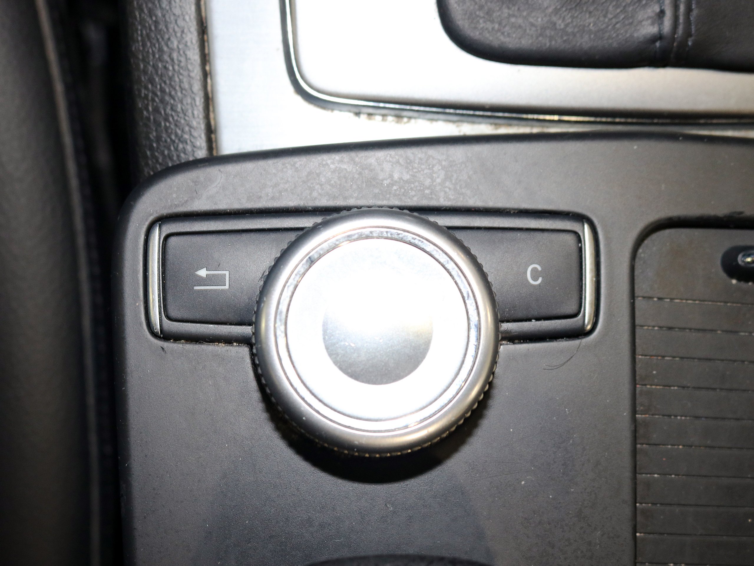 Foto Mercedes-Benz C 220 29