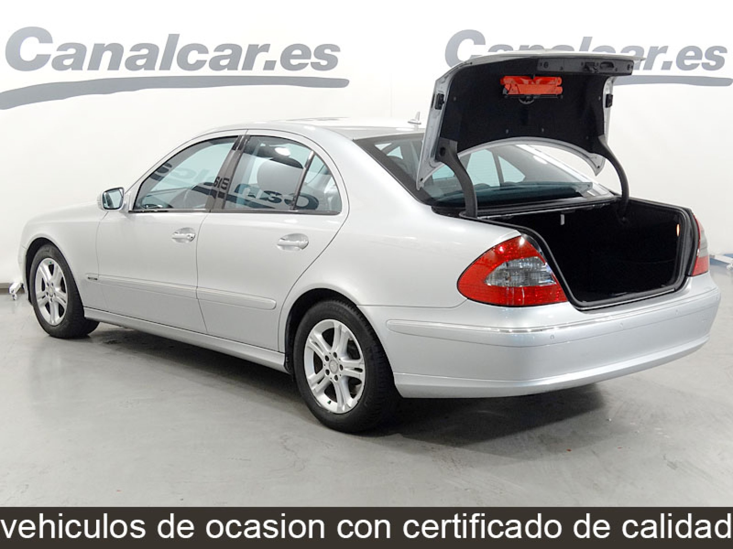 Foto Mercedes-Benz E 220 8